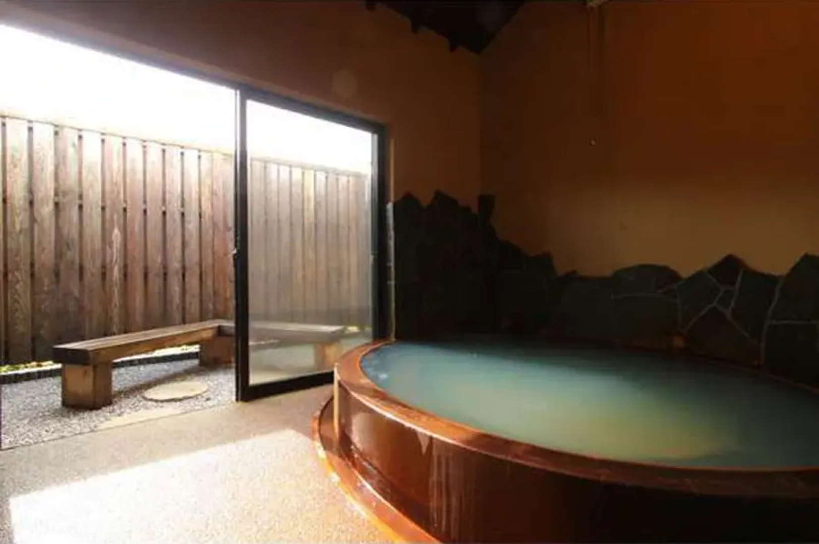 Gokuraku Onsen Takumi No Yado