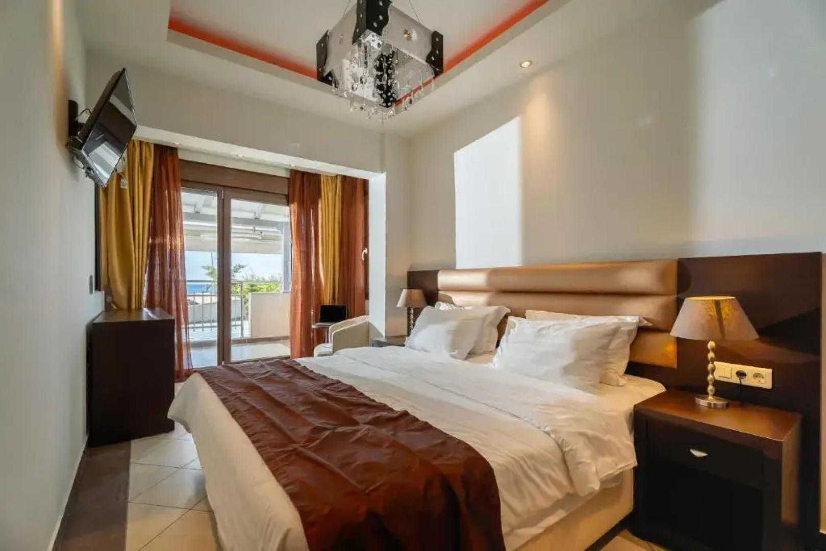 Meliton Inn Hotel & Suites