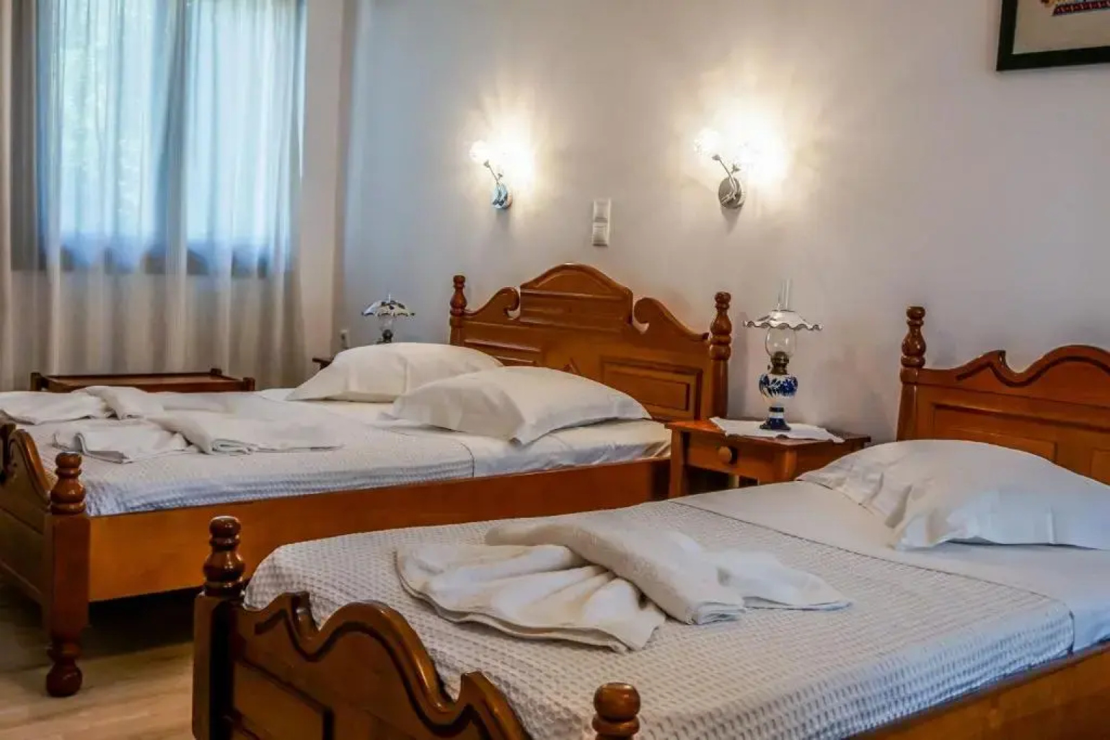 Avra Studios & Apartments