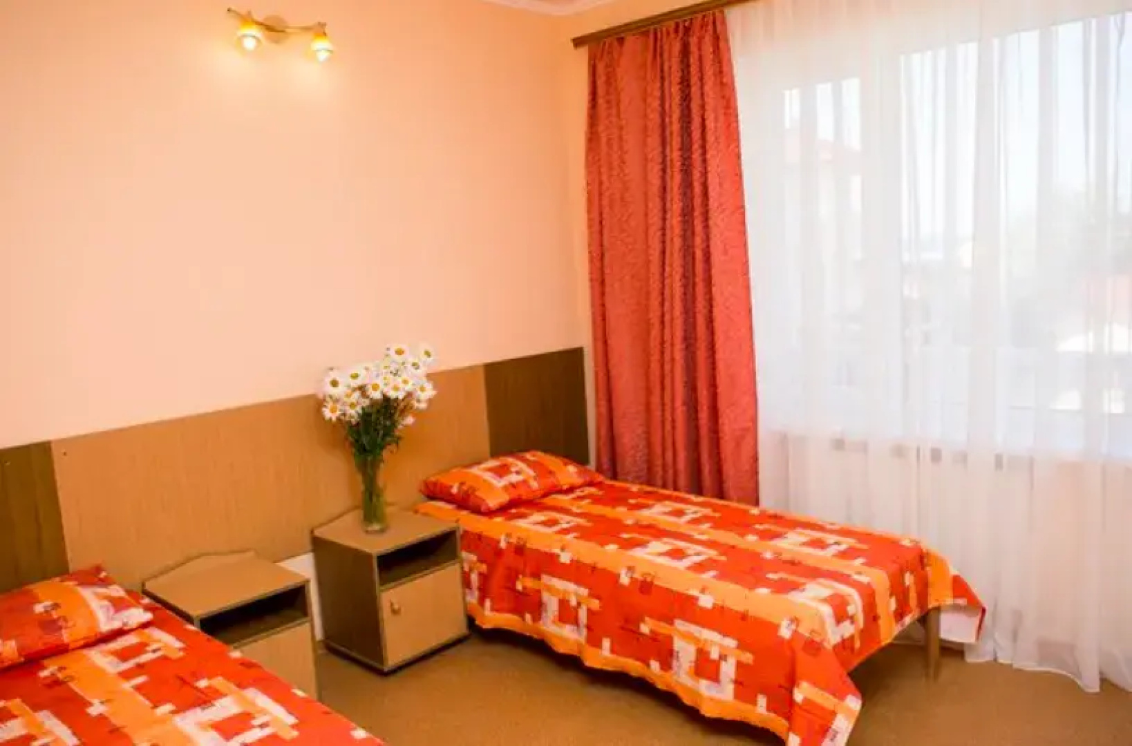 Sea Land Hotel