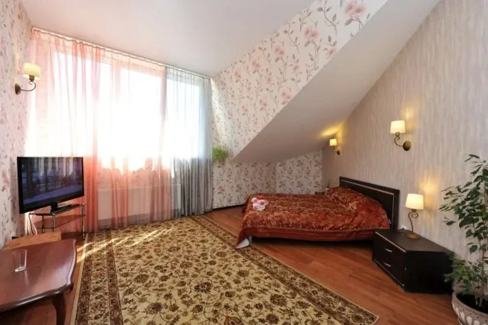Business Hotel