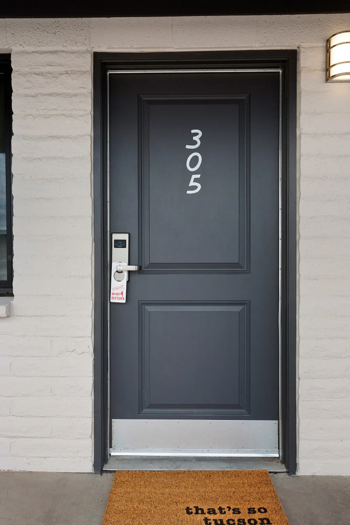 Hotel McCoy - Art, Coffee, Beer, Wine
