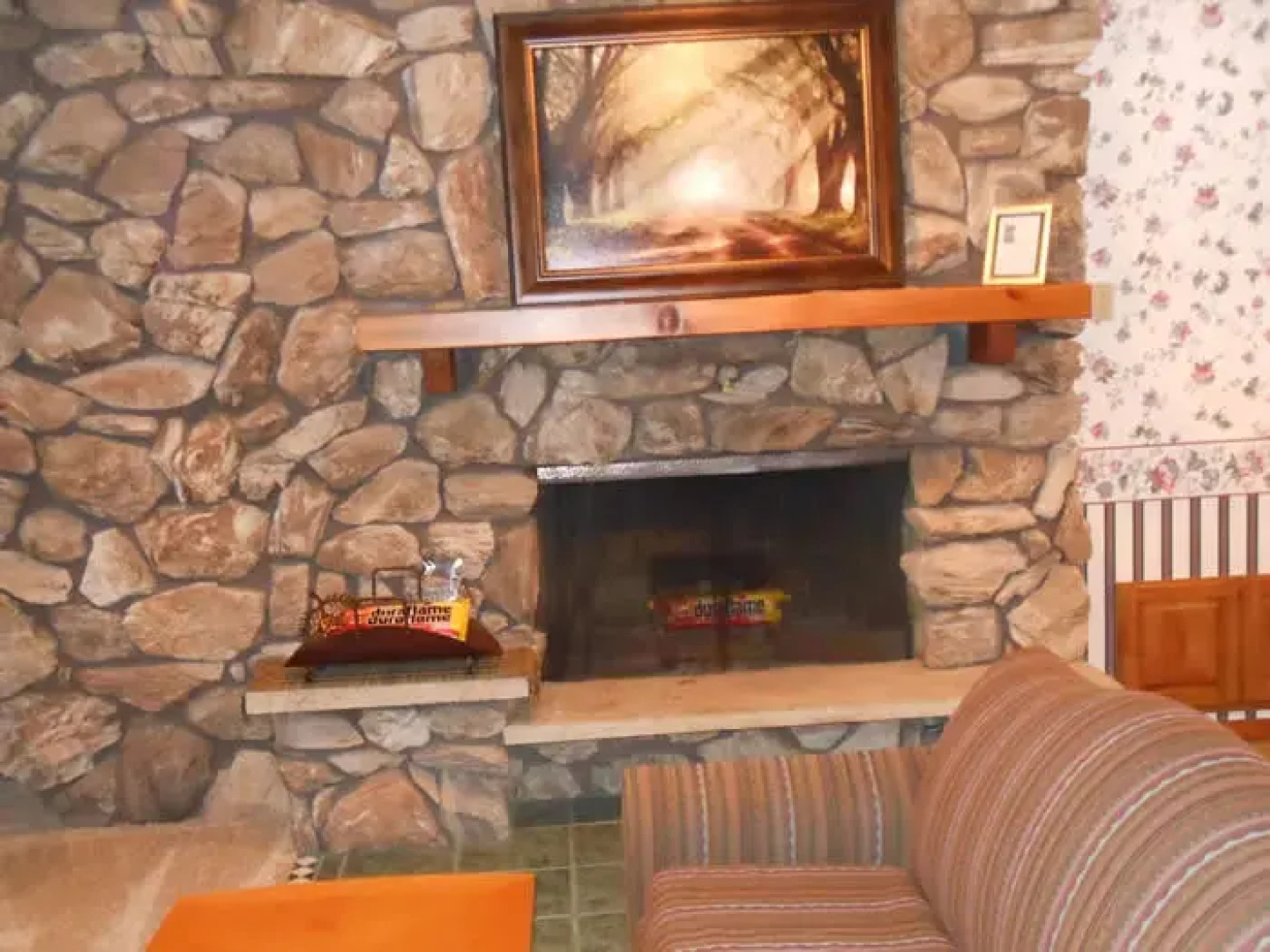 Rustic Manor Motor Lodge