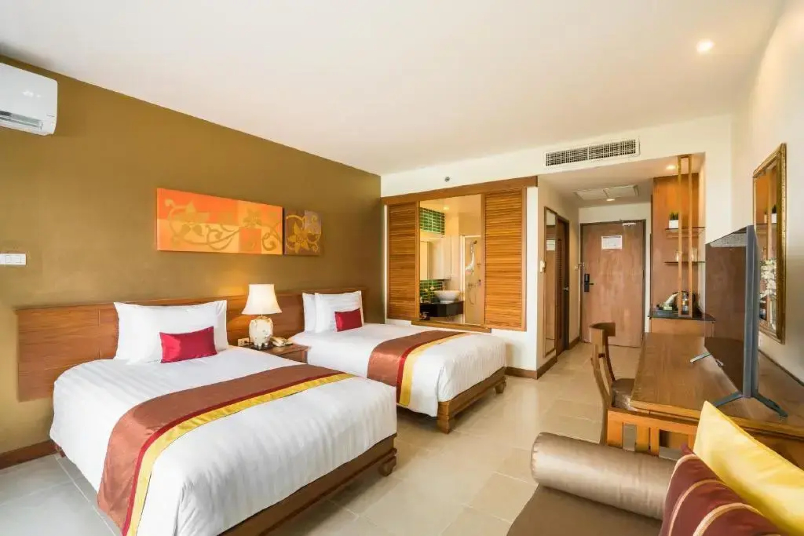 Cosy Beach Hotel