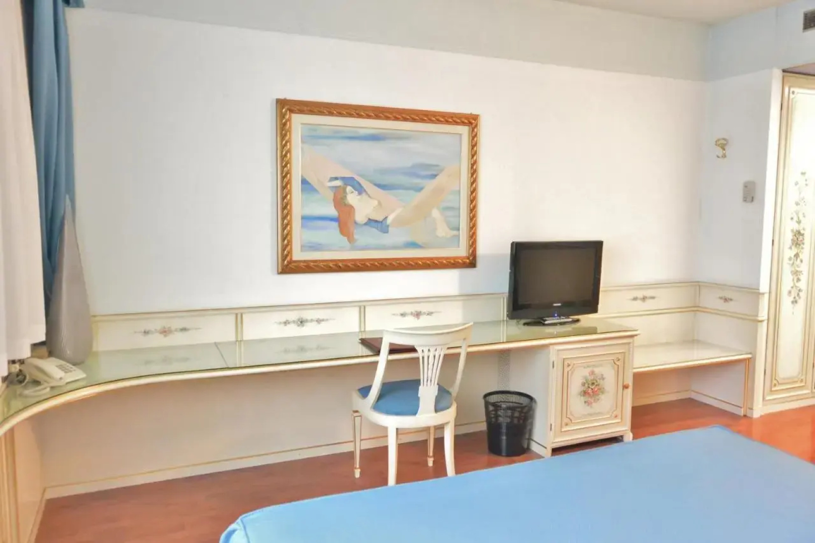 Melas Hotel