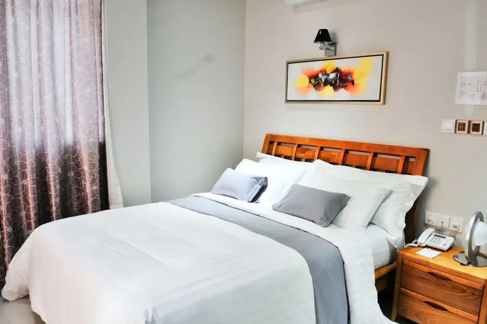 Отель Airport Comfort Inn Premium