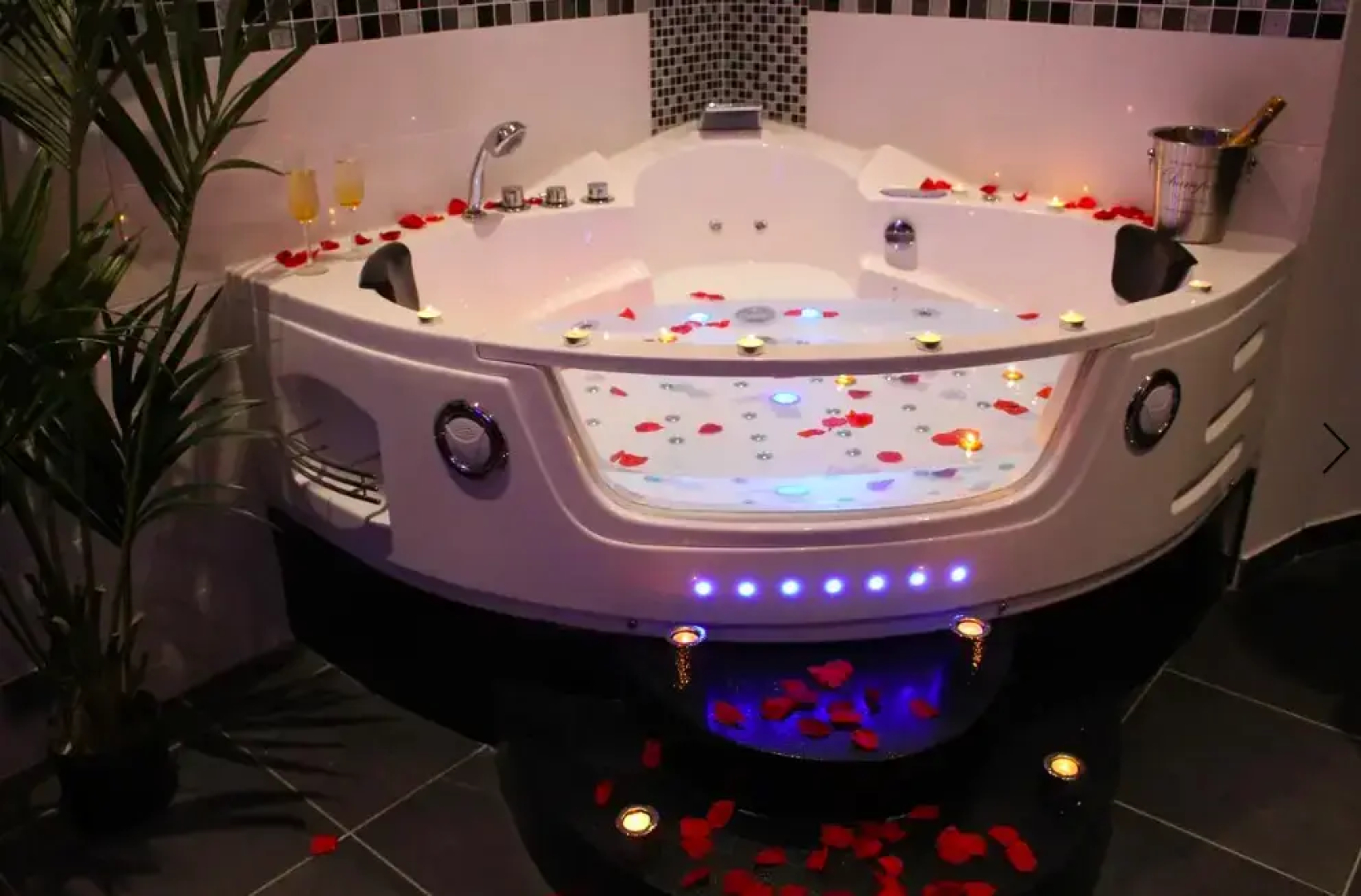 Le Love Spa
