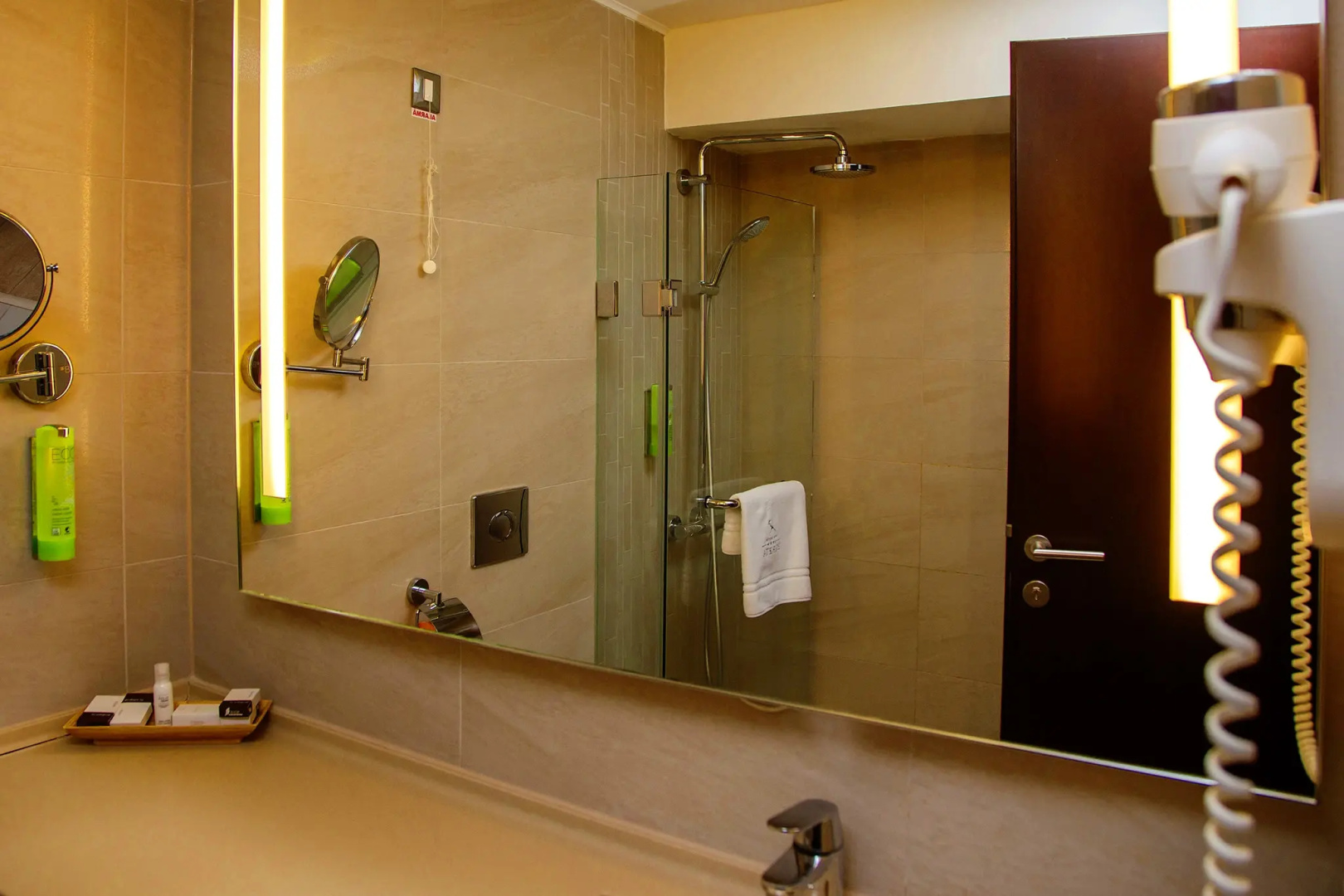 New Egreta Resort