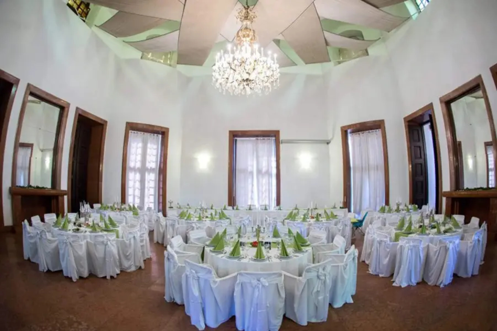 Savoyai Kastelyszallo