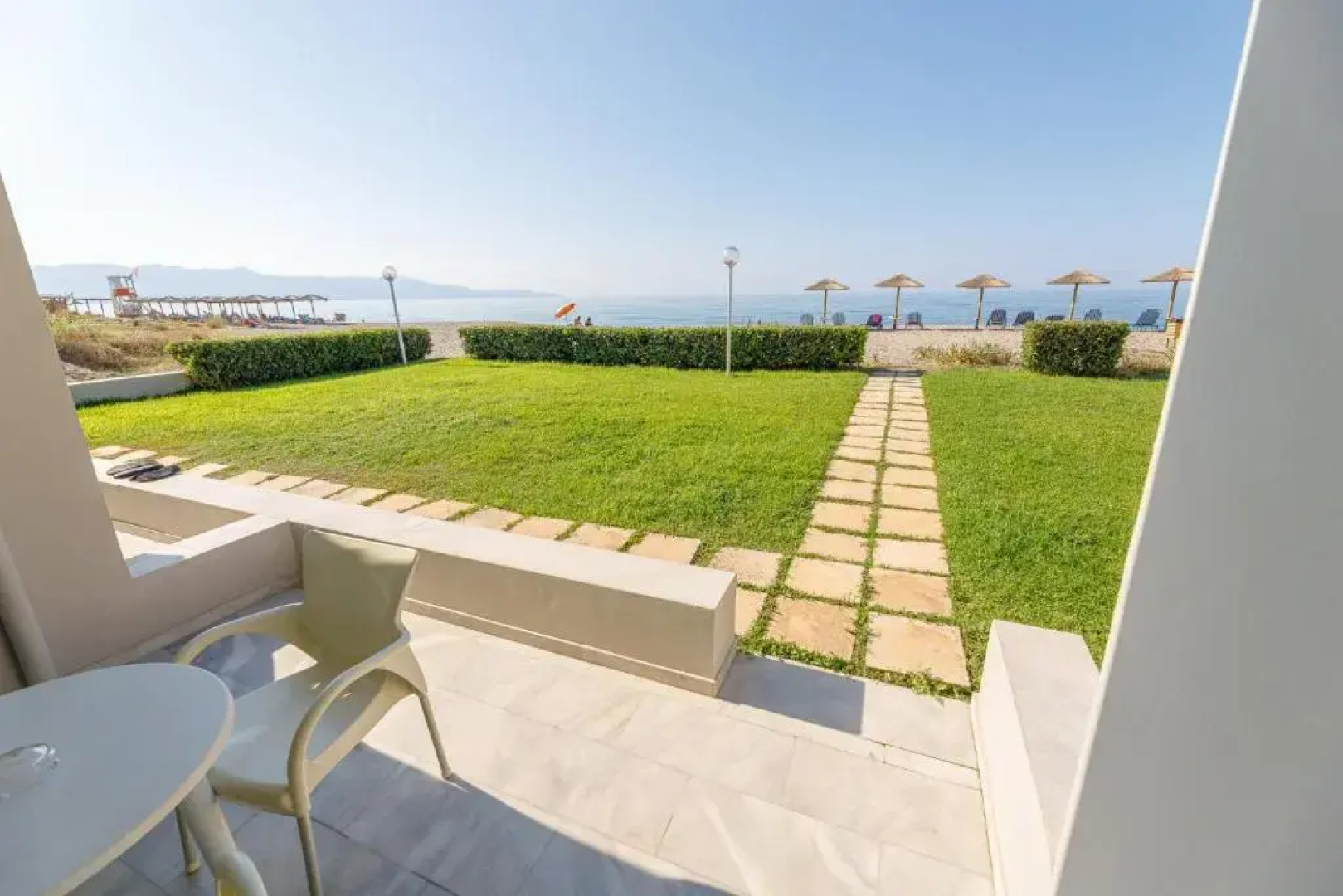 Kostakis Beach Apartments