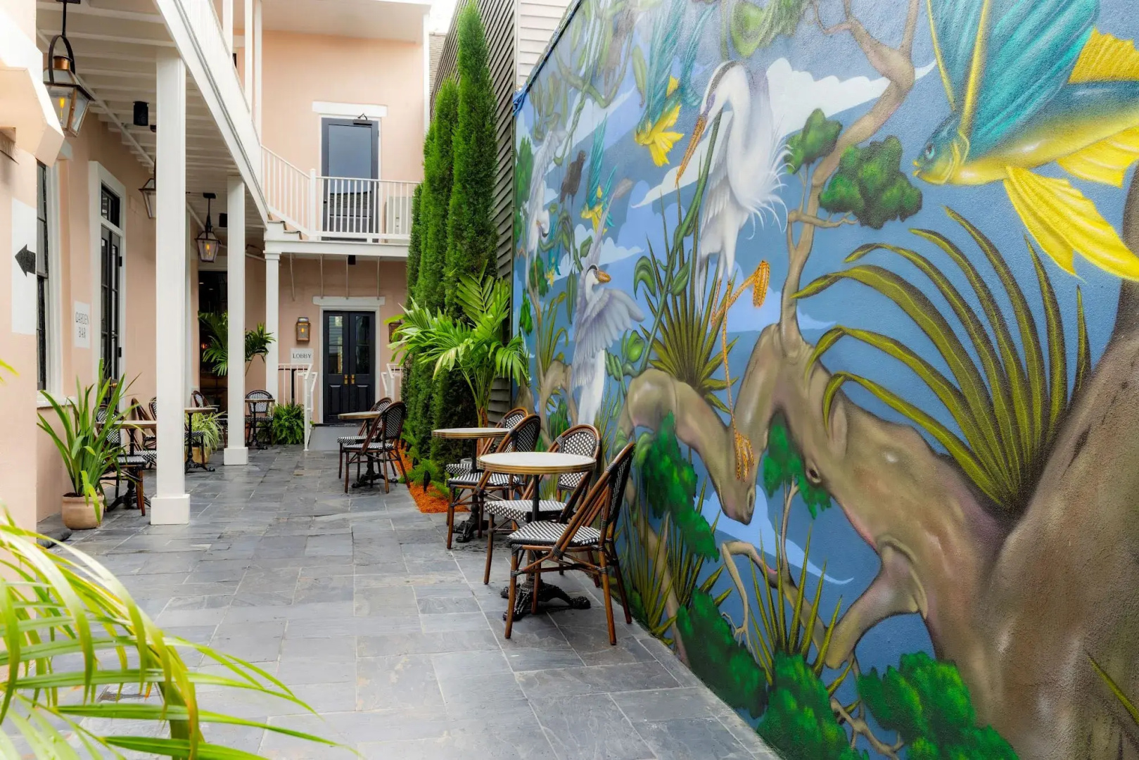 Garden District Hotel