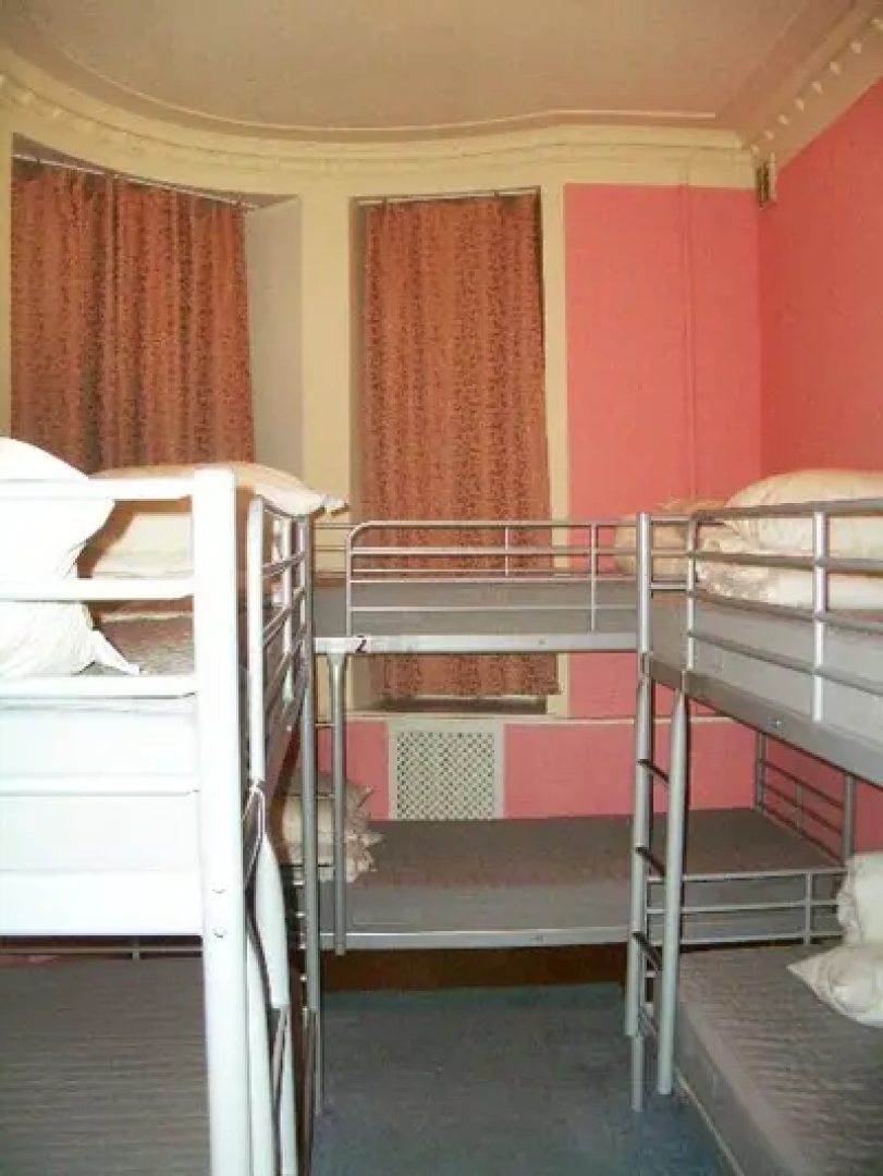 7 Sky Hostel