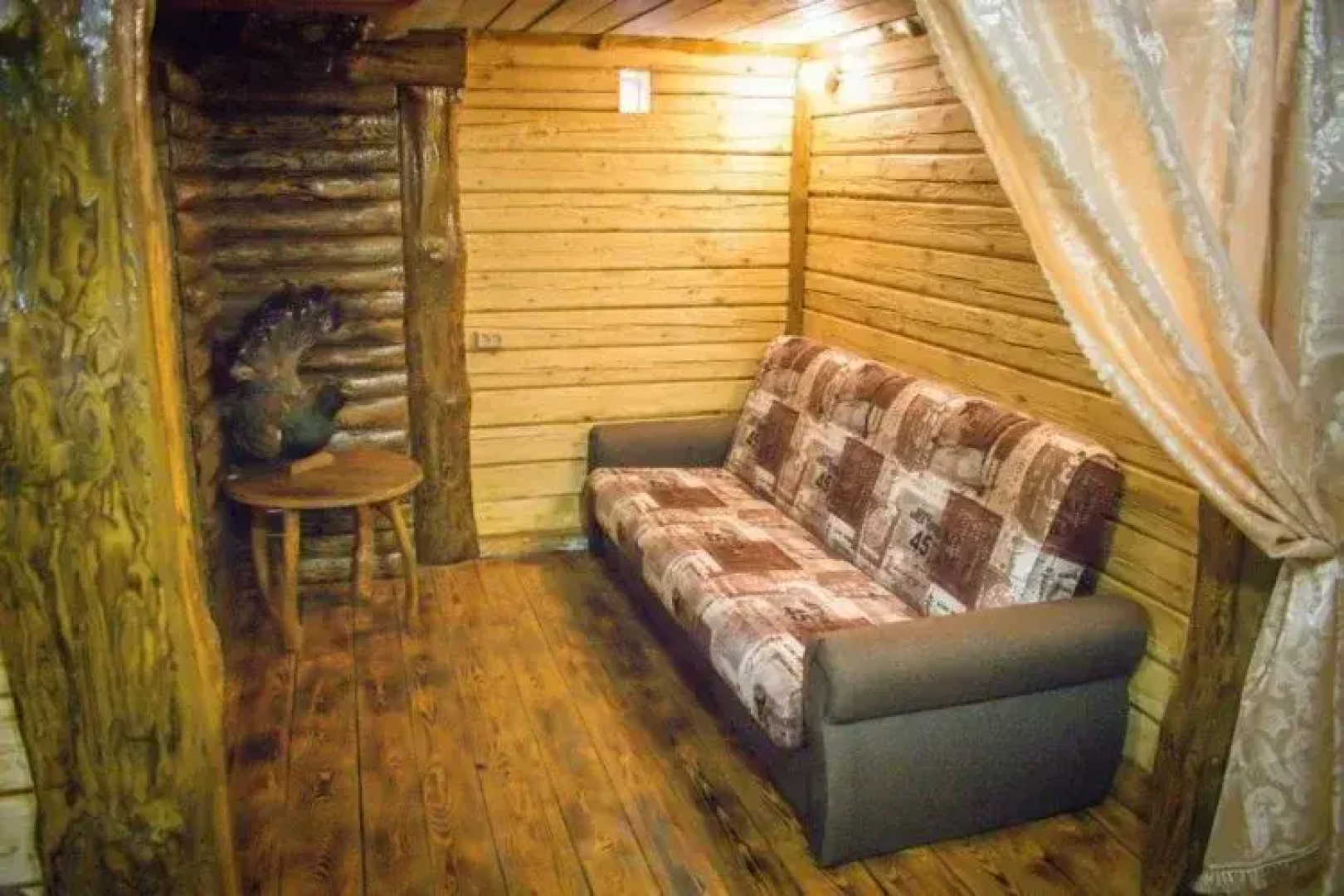 Tavda Inn