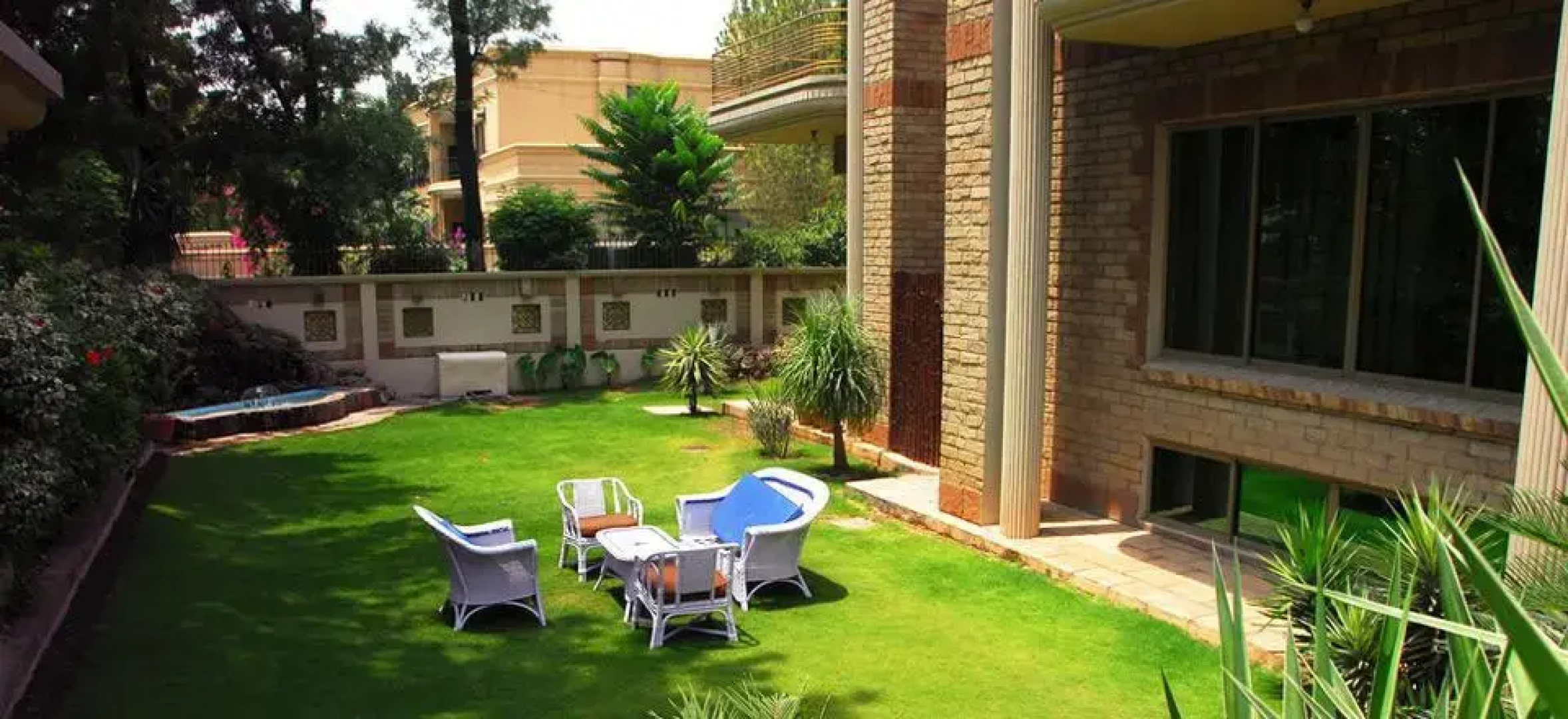 Avari Xpress - School Road