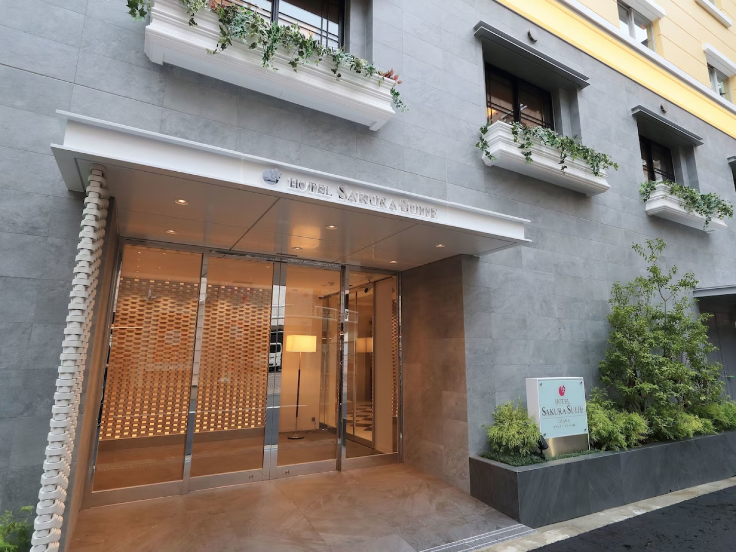 Отель Sakura Suite Osaka