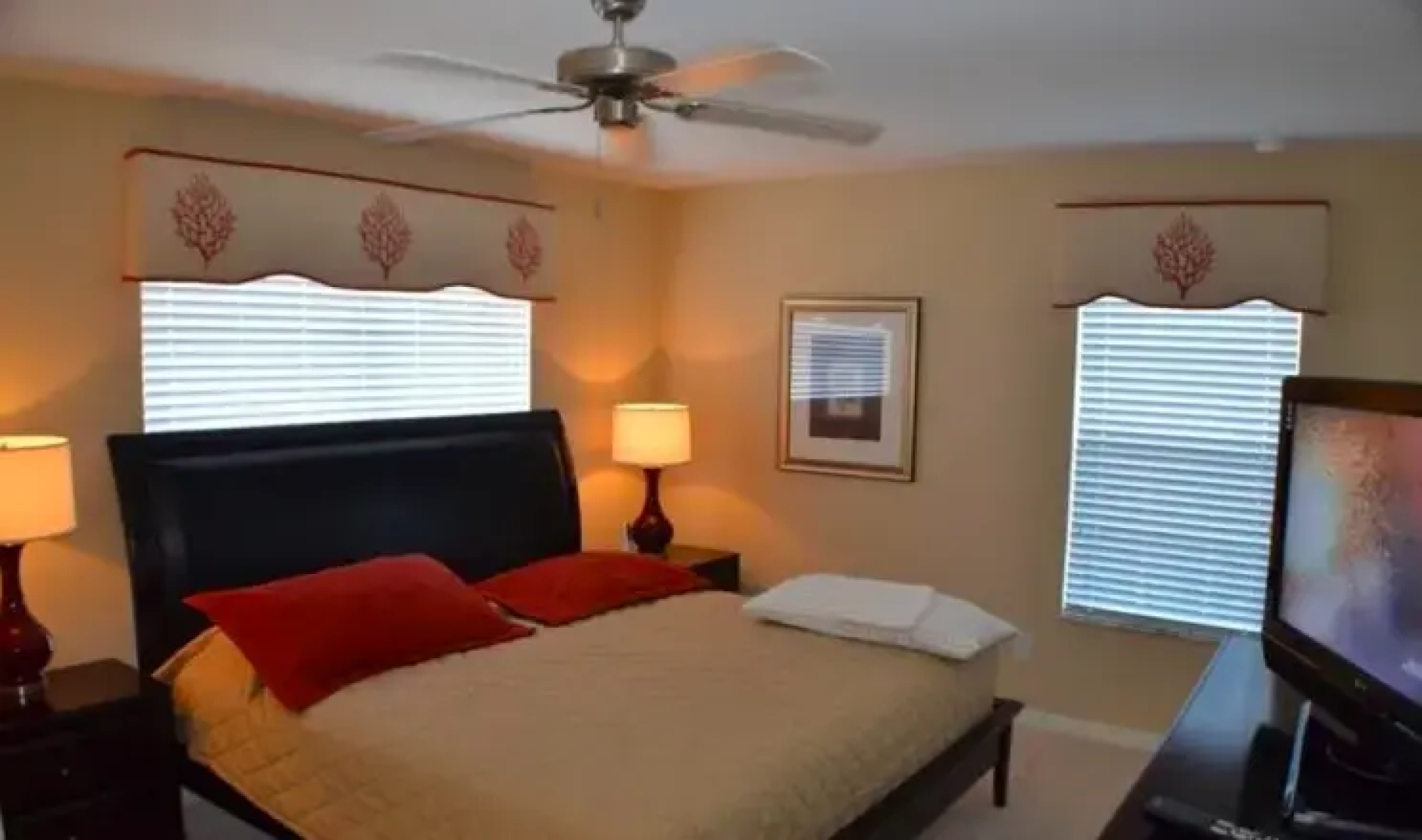 Aurora's Restful Haven - Paradise Palms