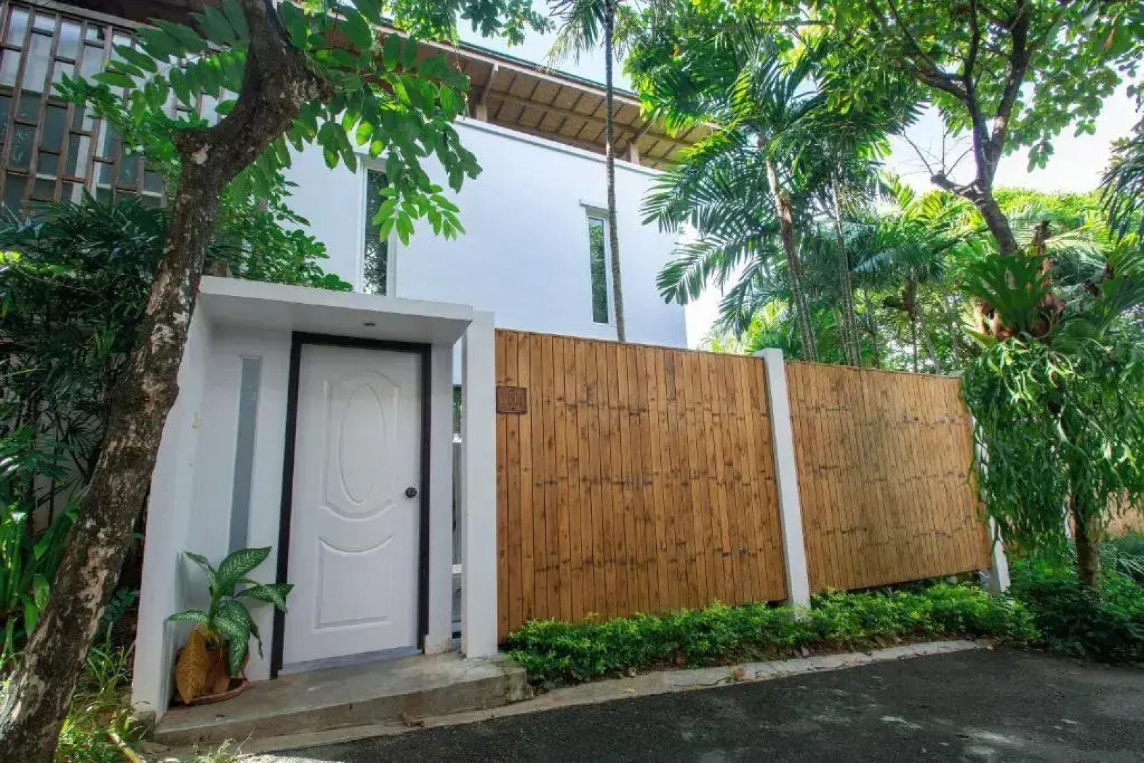 Peach Blossom Resort & Pool Villa