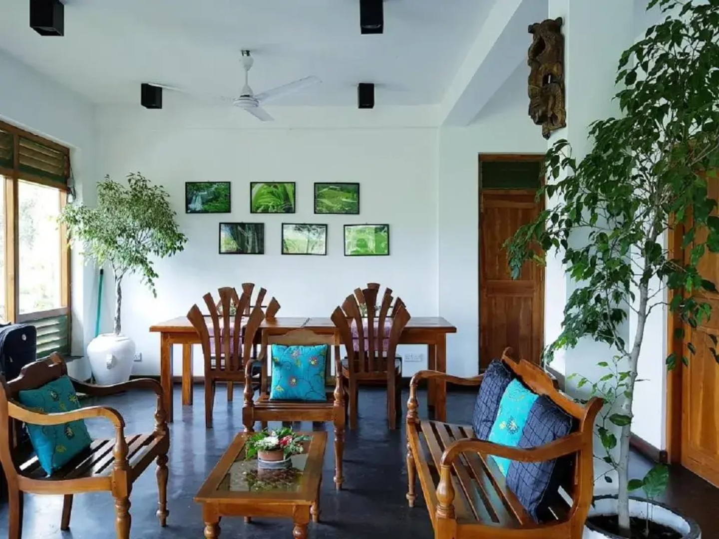 Lakshmis Hotel
