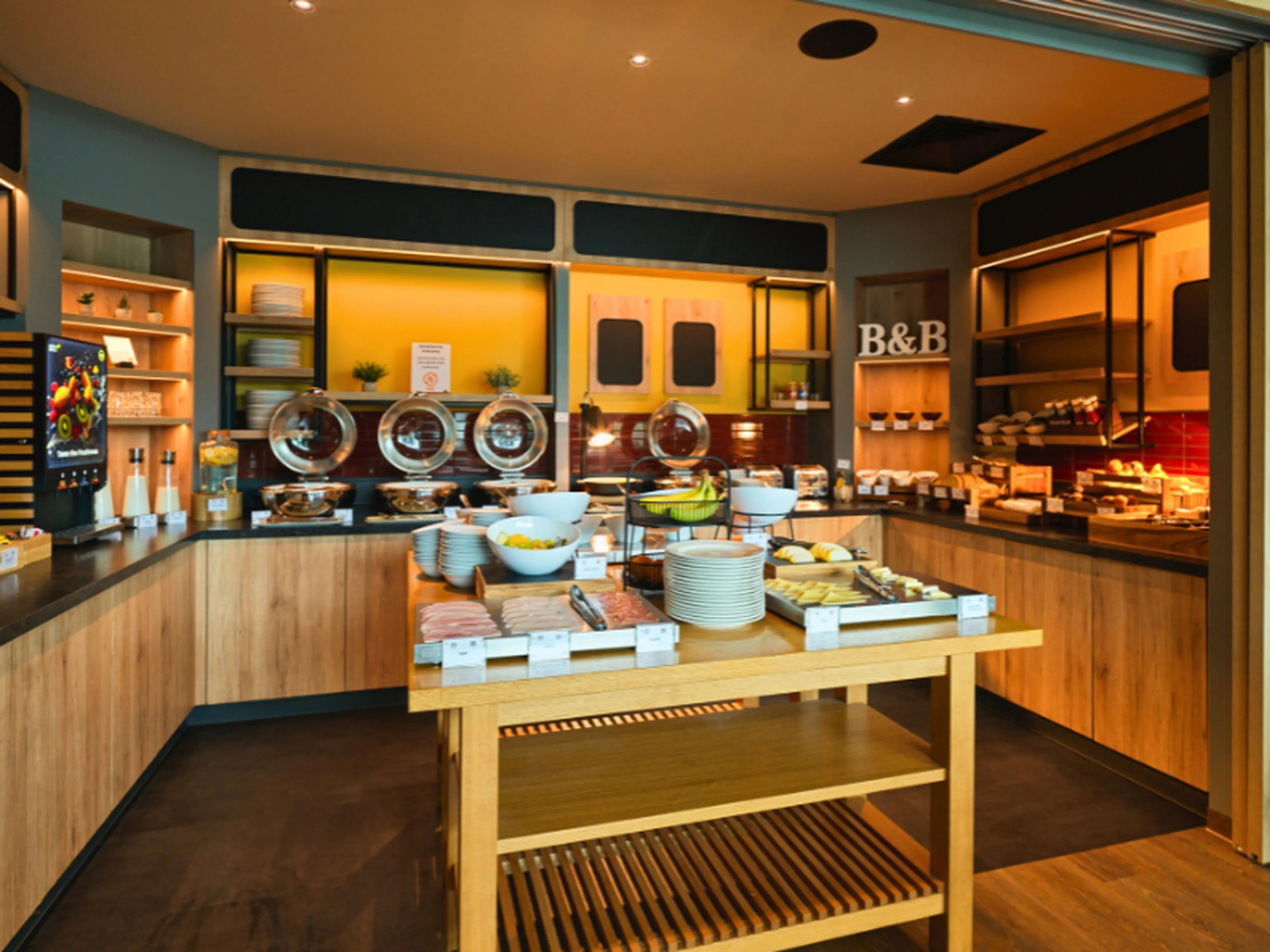 Отель B&B Hotel Derby