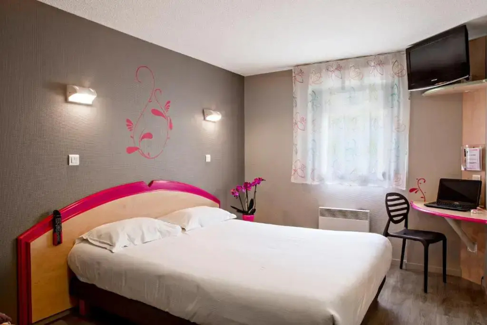 Отель B&B Hotel Aurillac Le Lioran