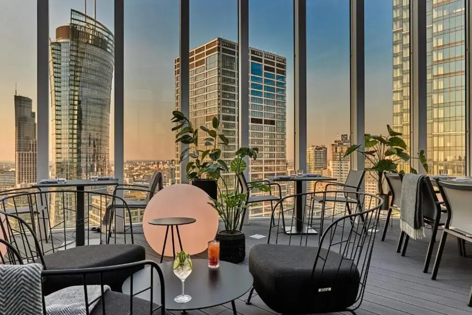 Holiday Inn Express Warsaw - The HUB by IHG