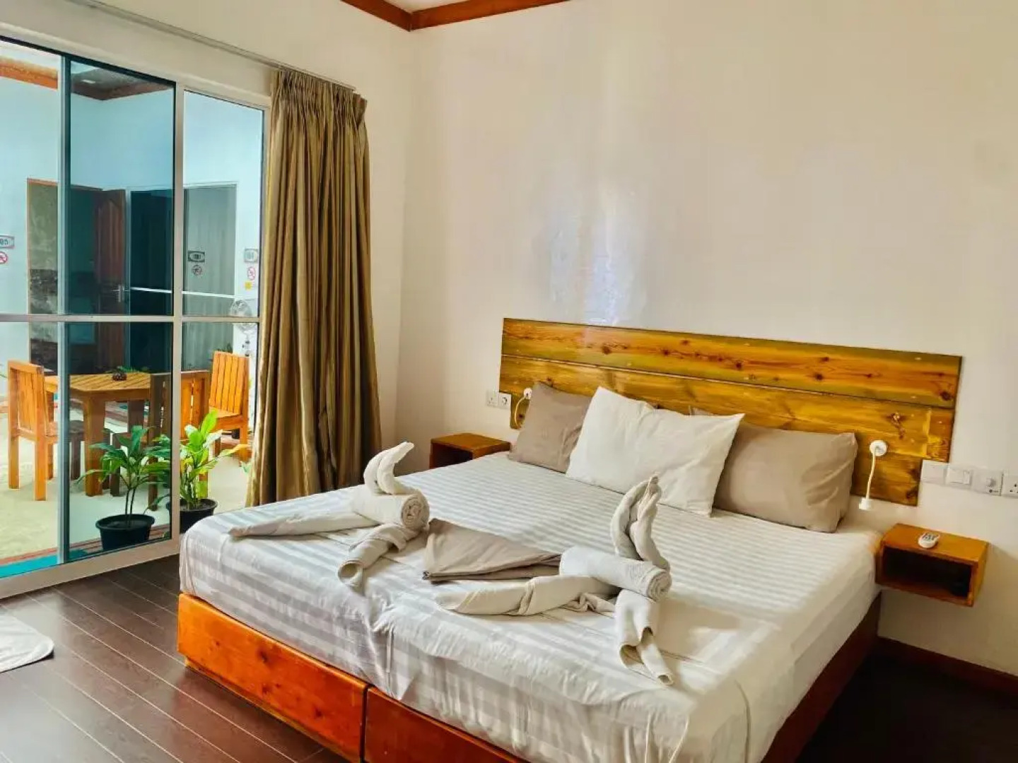 Pelican Beach Maafushi