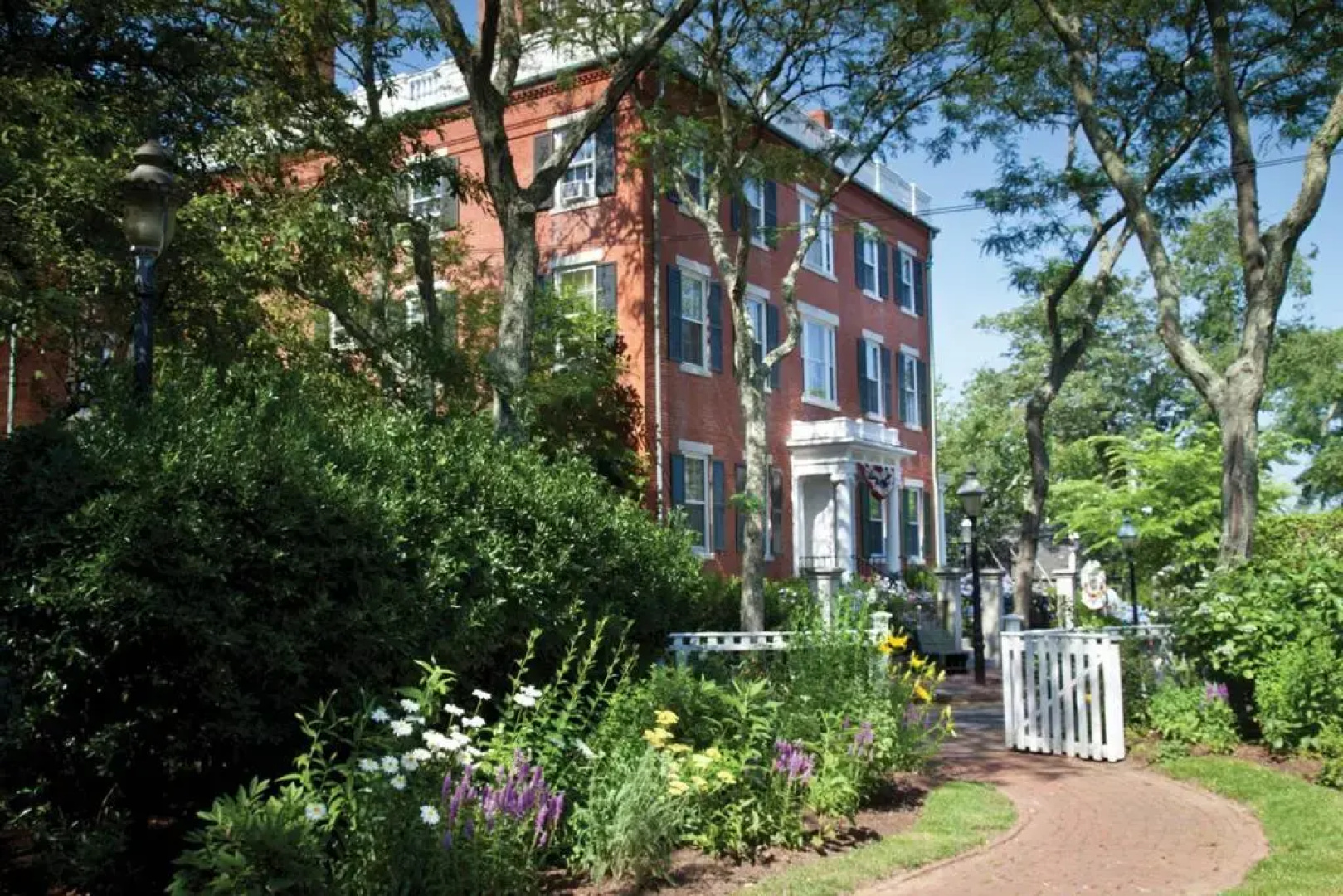 Jared Coffin House