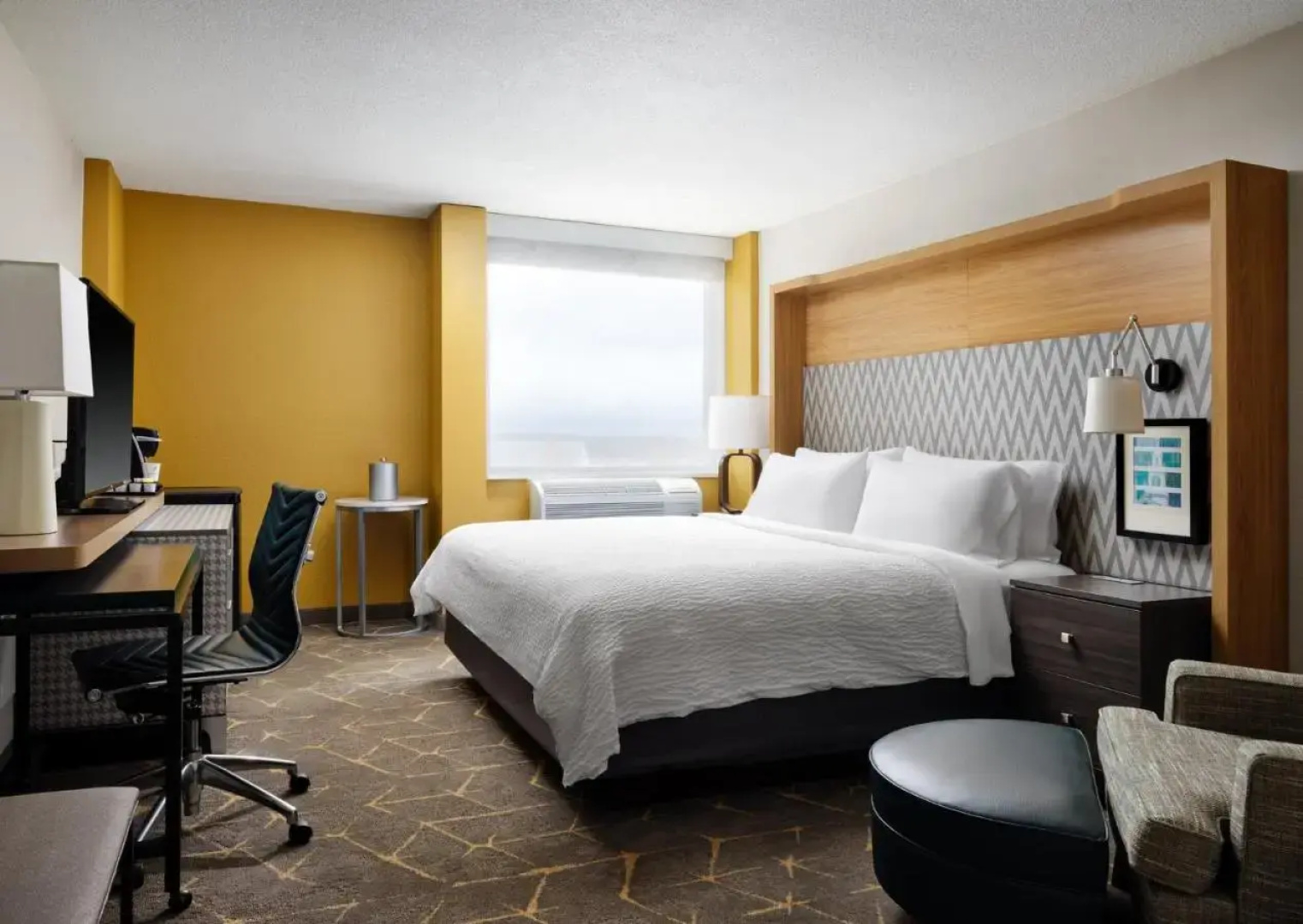 Holiday Inn Boston - Dedham Hotel & Conference Center by IHG