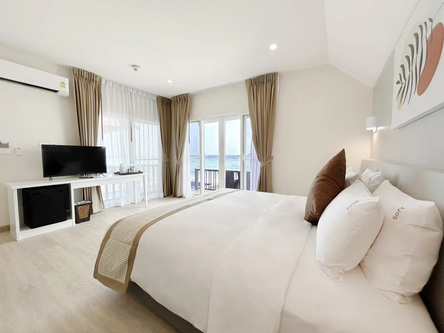 Phi Phi Holiday Resort – SHA Extra Plus