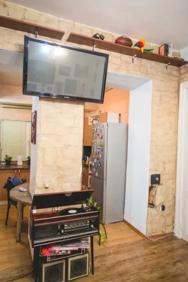 Iq Hostel