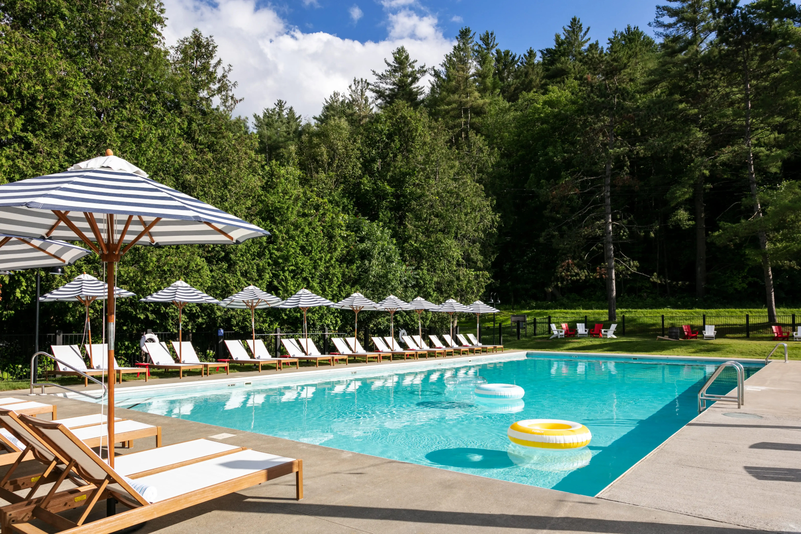 Отель Outbound Stowe
