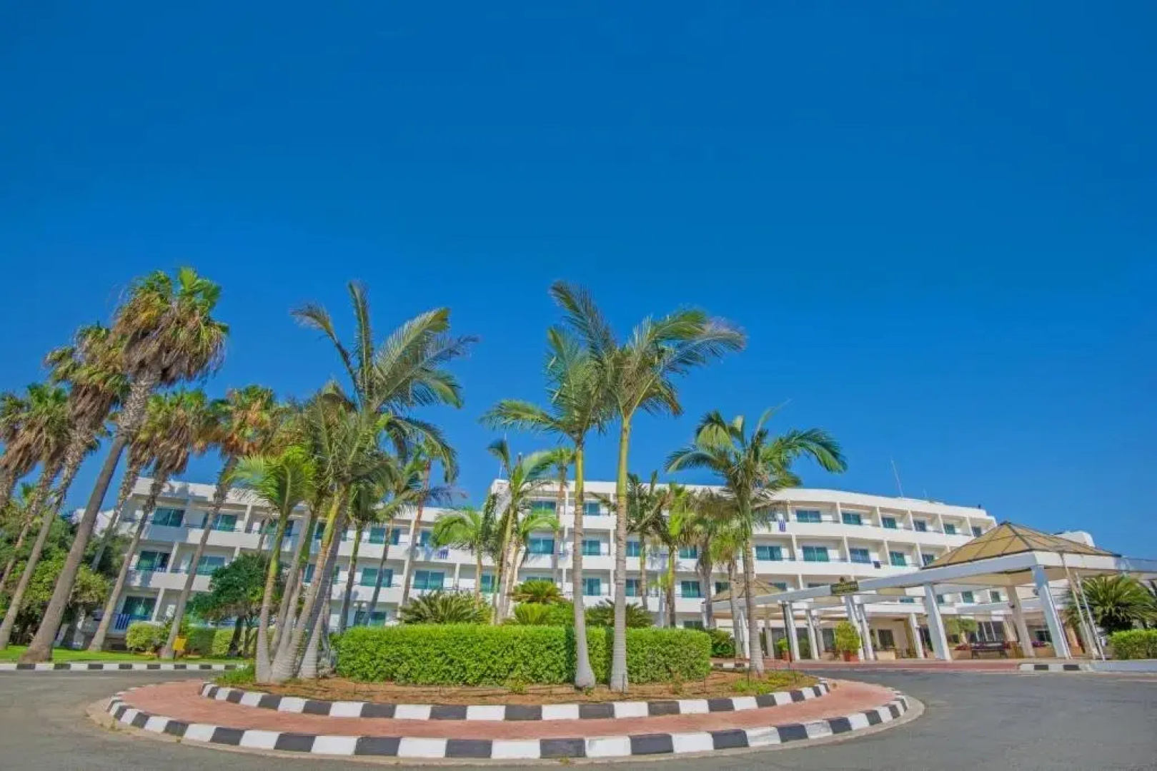 Dome Beach Marina Hotel & Resort