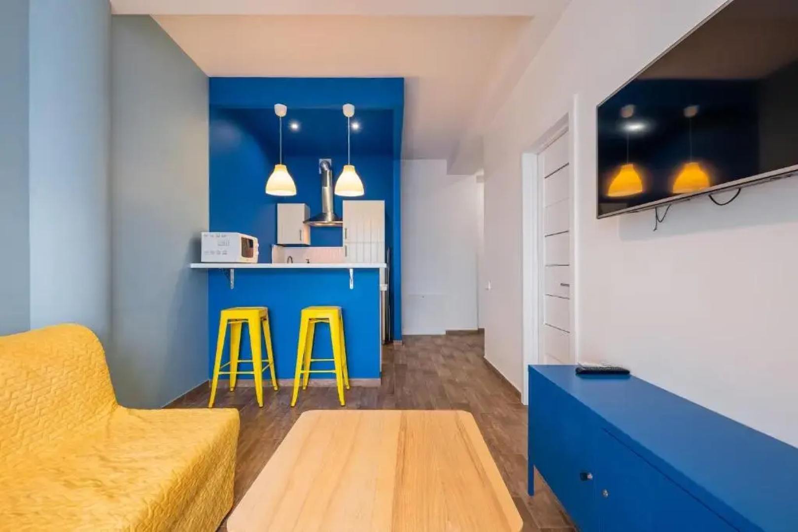 Lotos Apartments