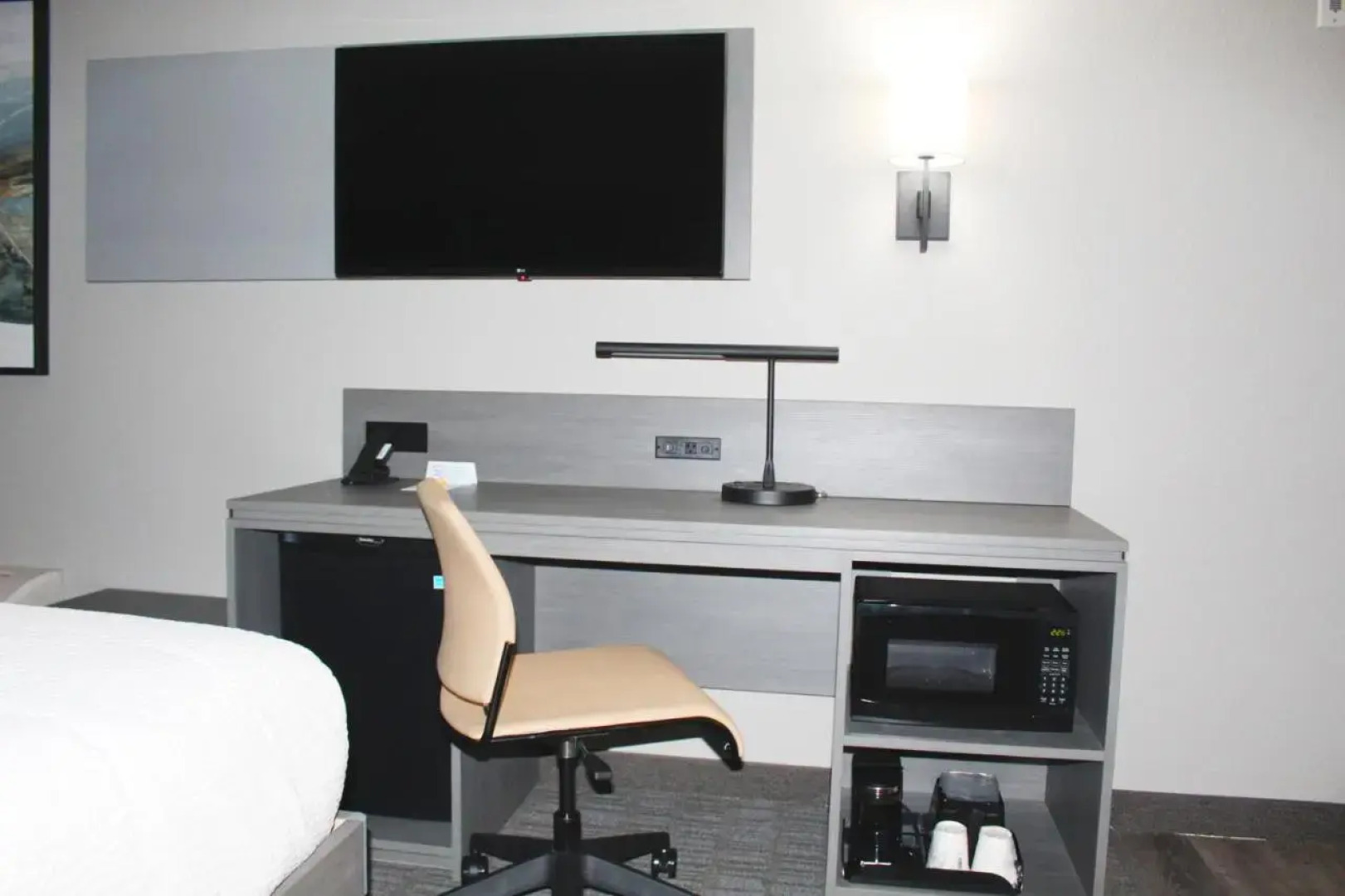 Days Inn by Wyndham Stony Plain