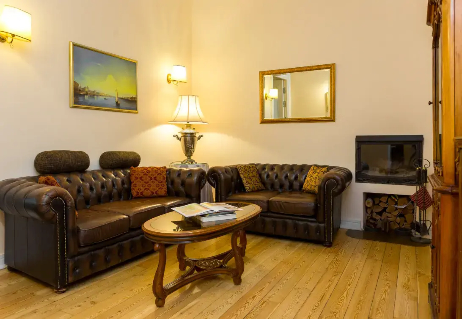Leto Apartments