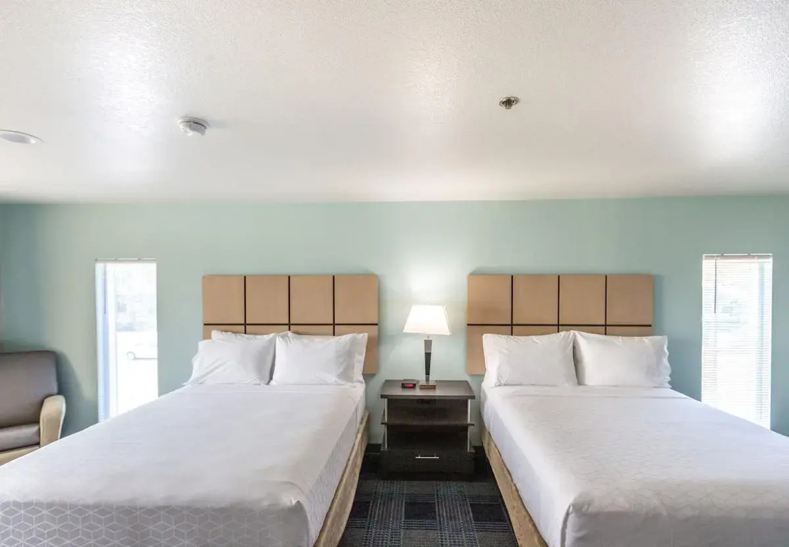 Candlewood Suites Ontario - Convention Center