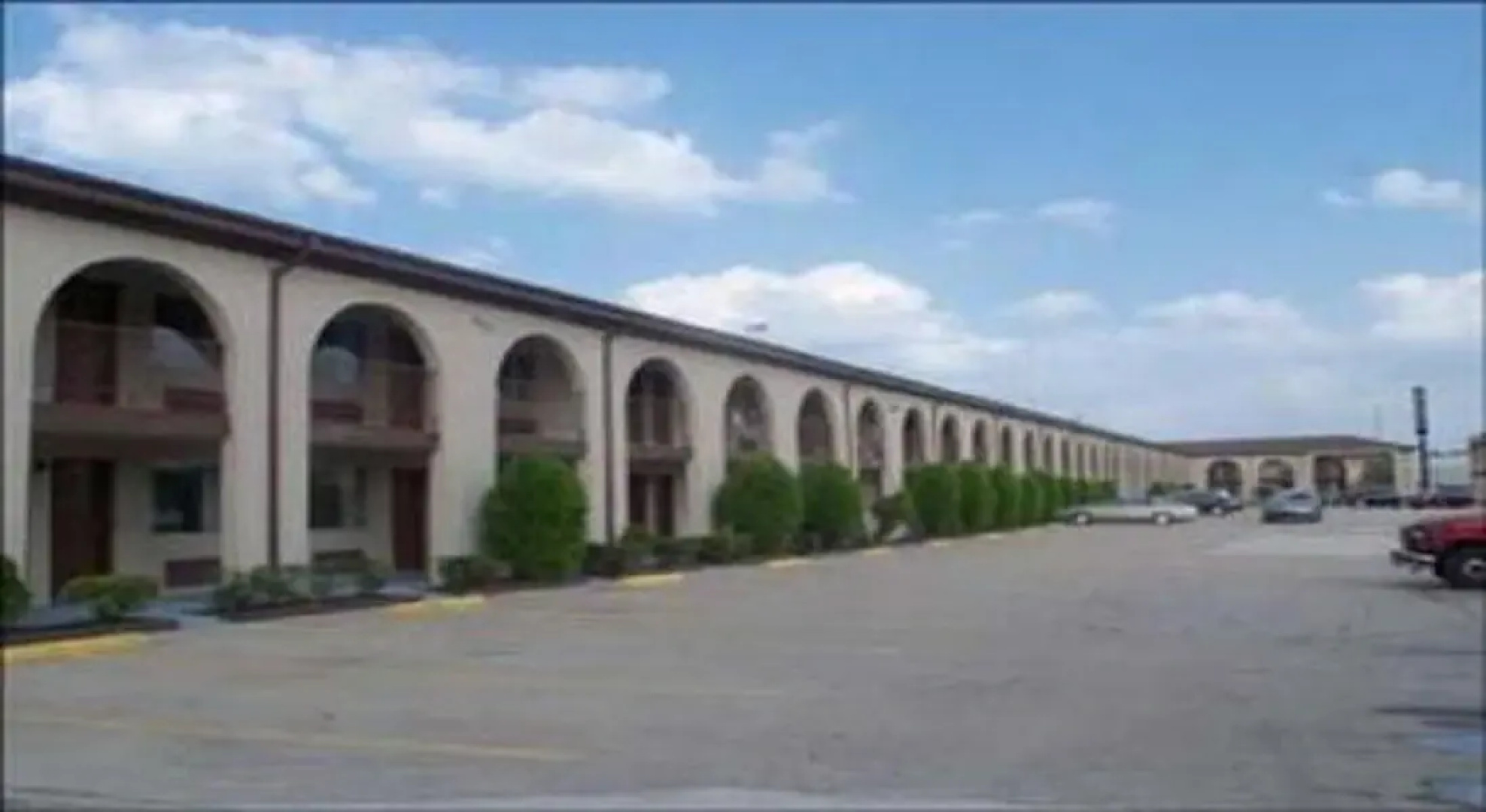 Select Inn & Suites Houston
