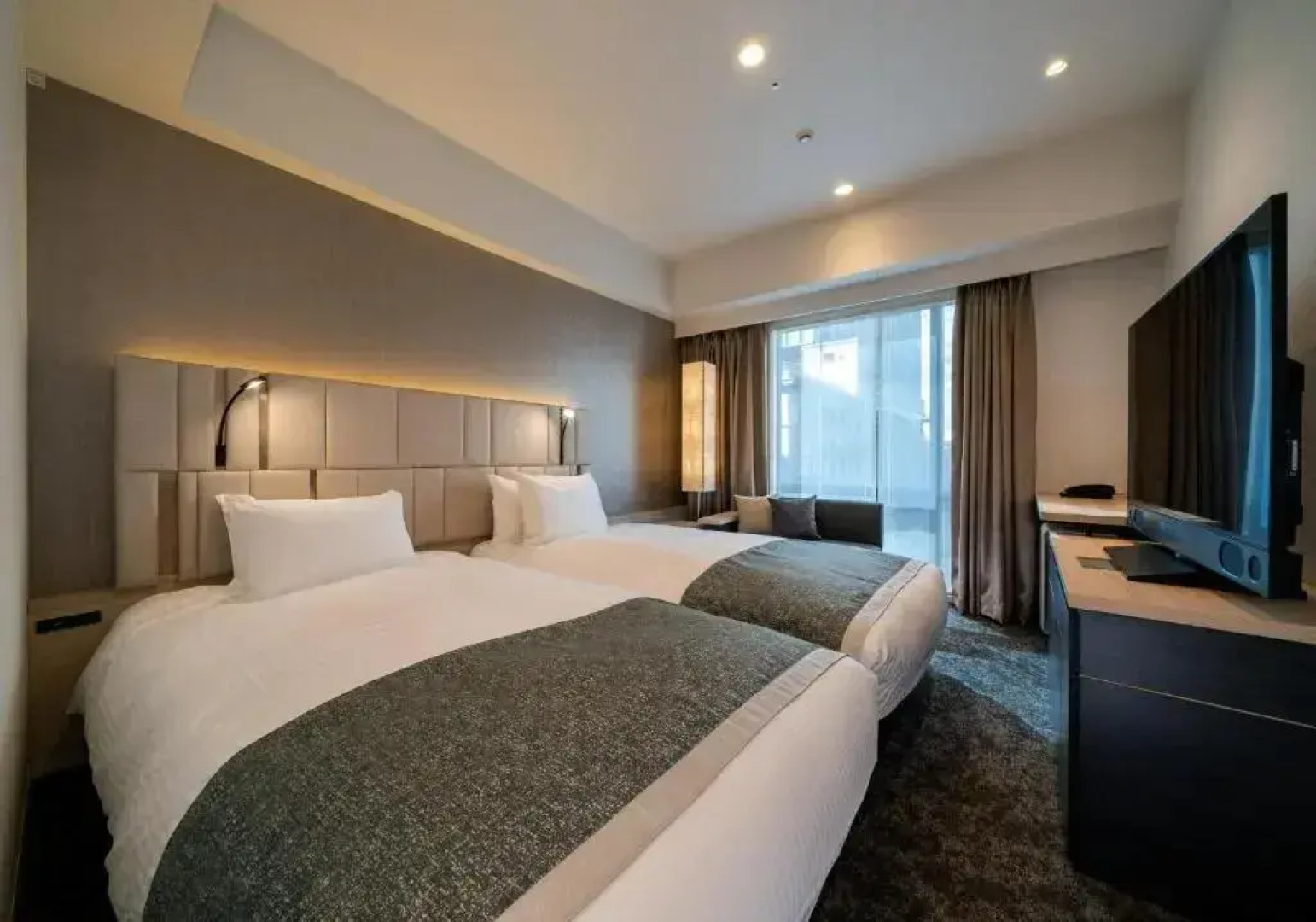 Отель Daiwa Roynet Hotel Tokyo Kyobashi PREMIER