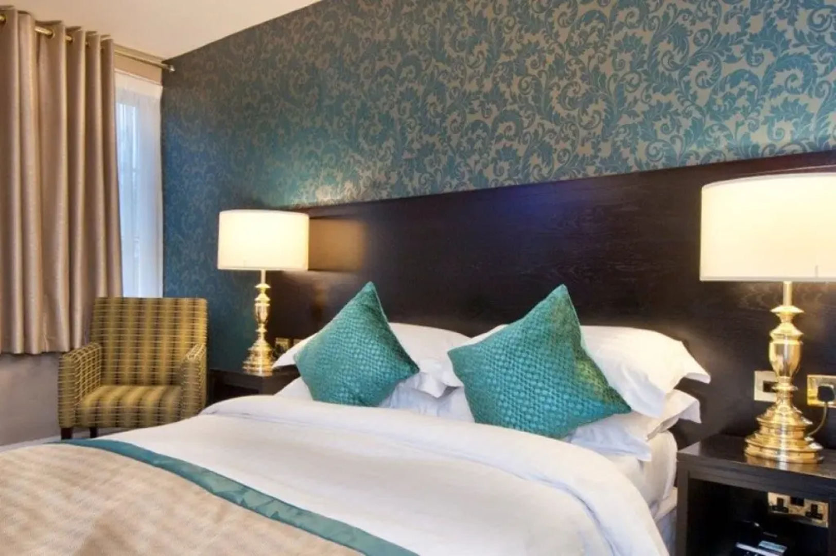 Globe Hotel