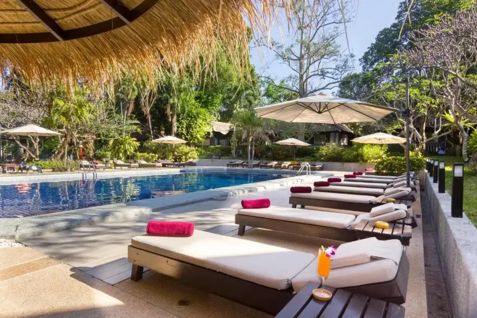 Let's Hyde Pattaya Resort & Villas