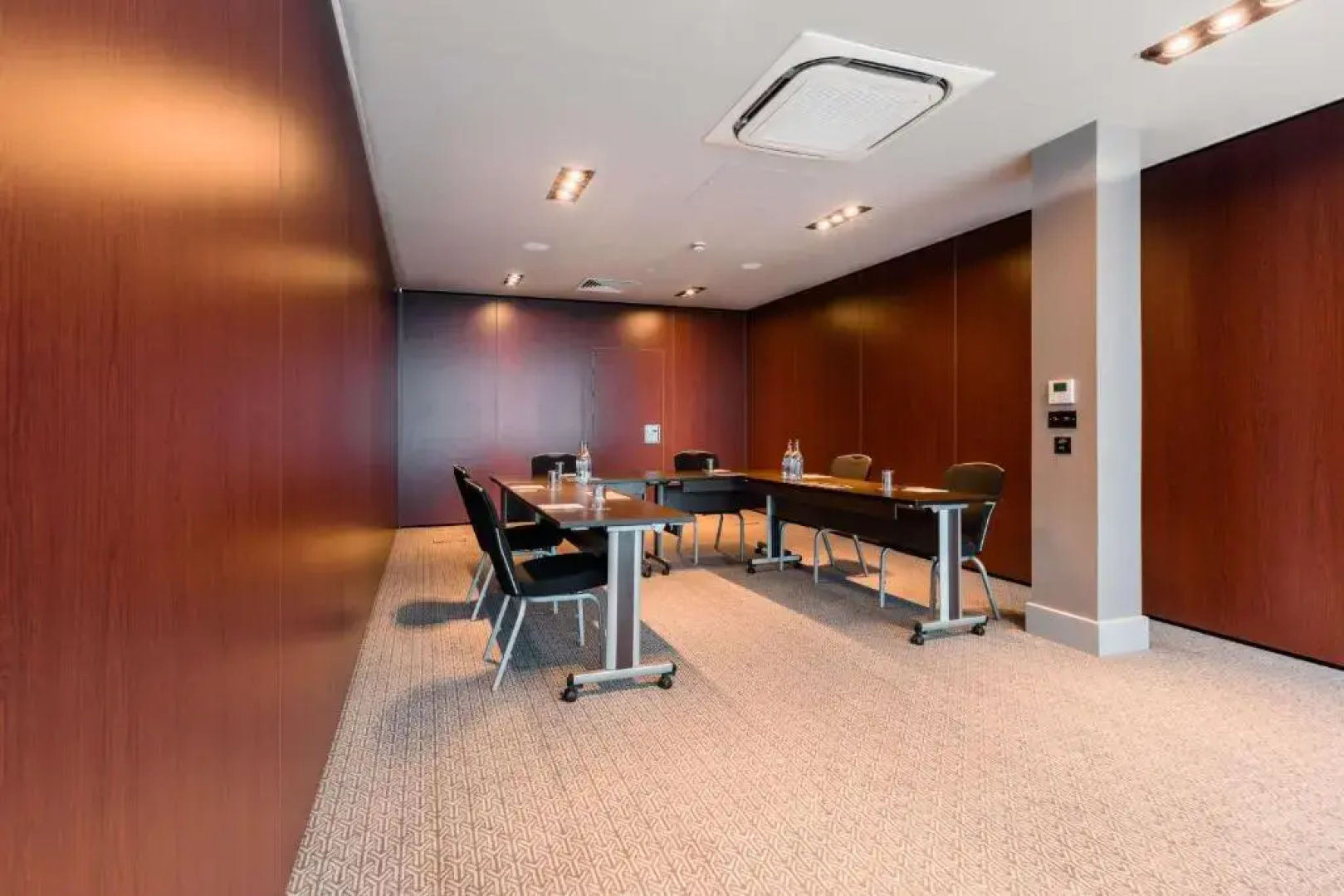 DoubleTree by Hilton Hotel Newcastle International Airport