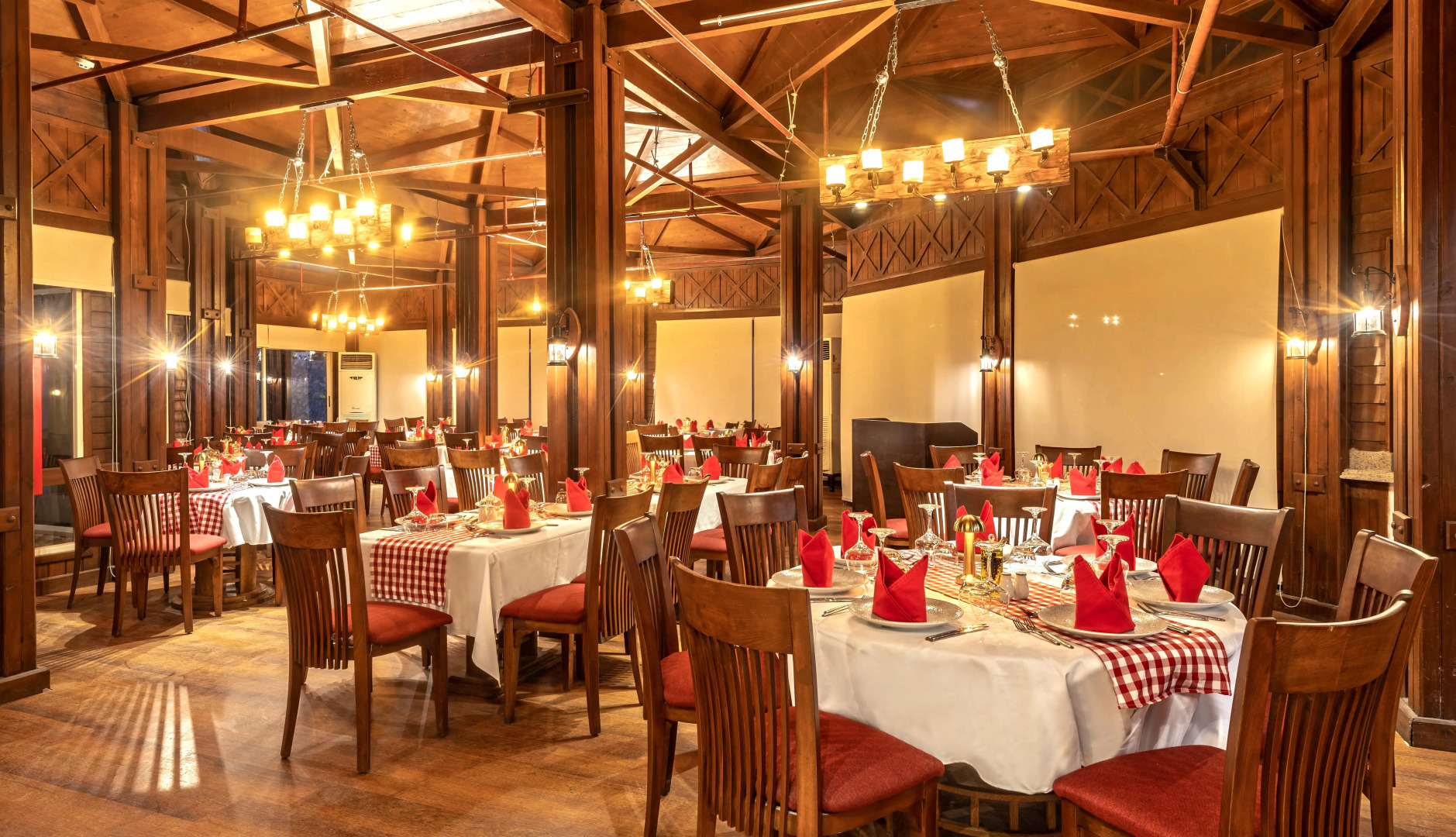 Invidia Coral Beach Tiran