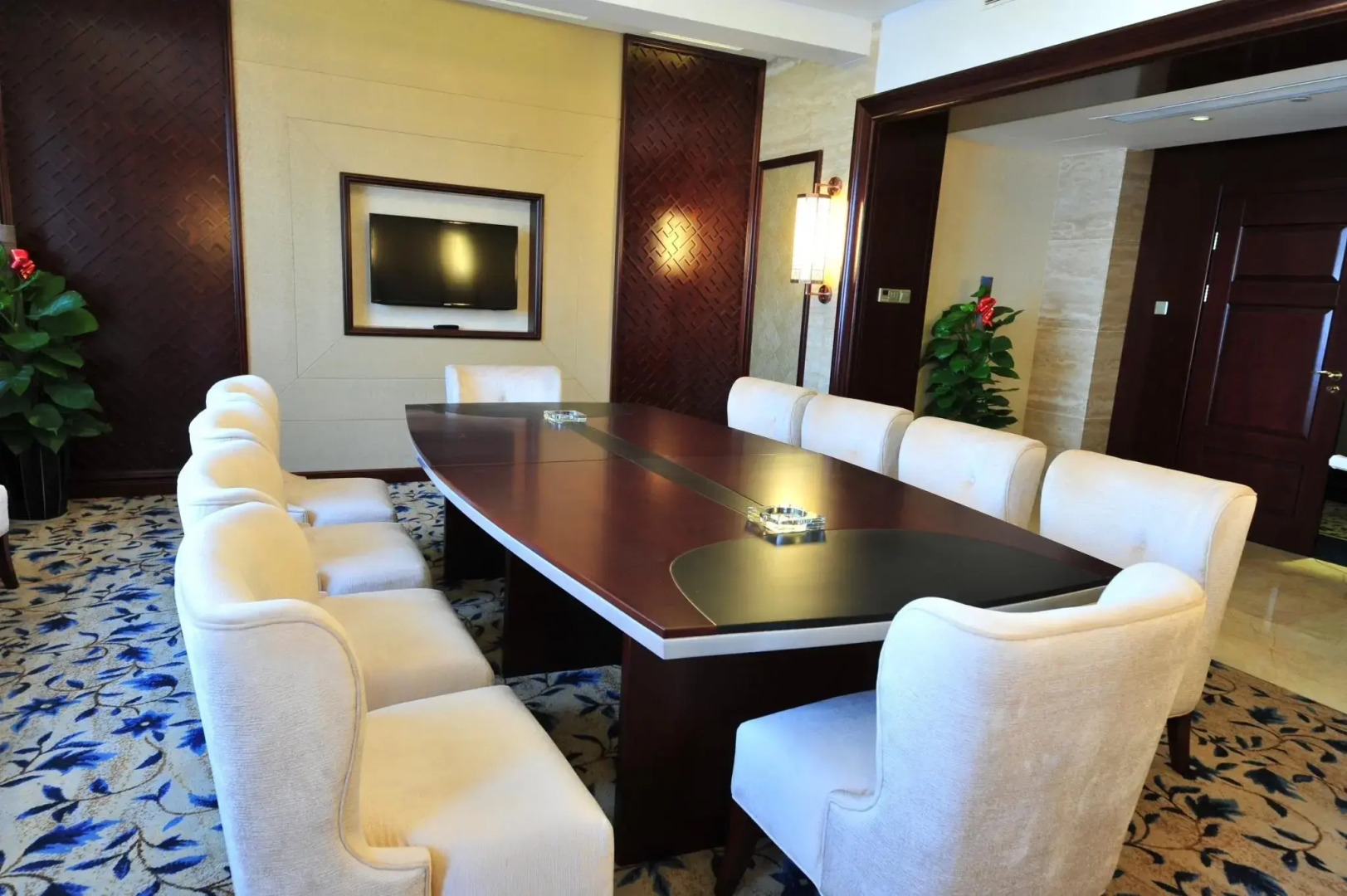 Sofis Pingshan Hotel