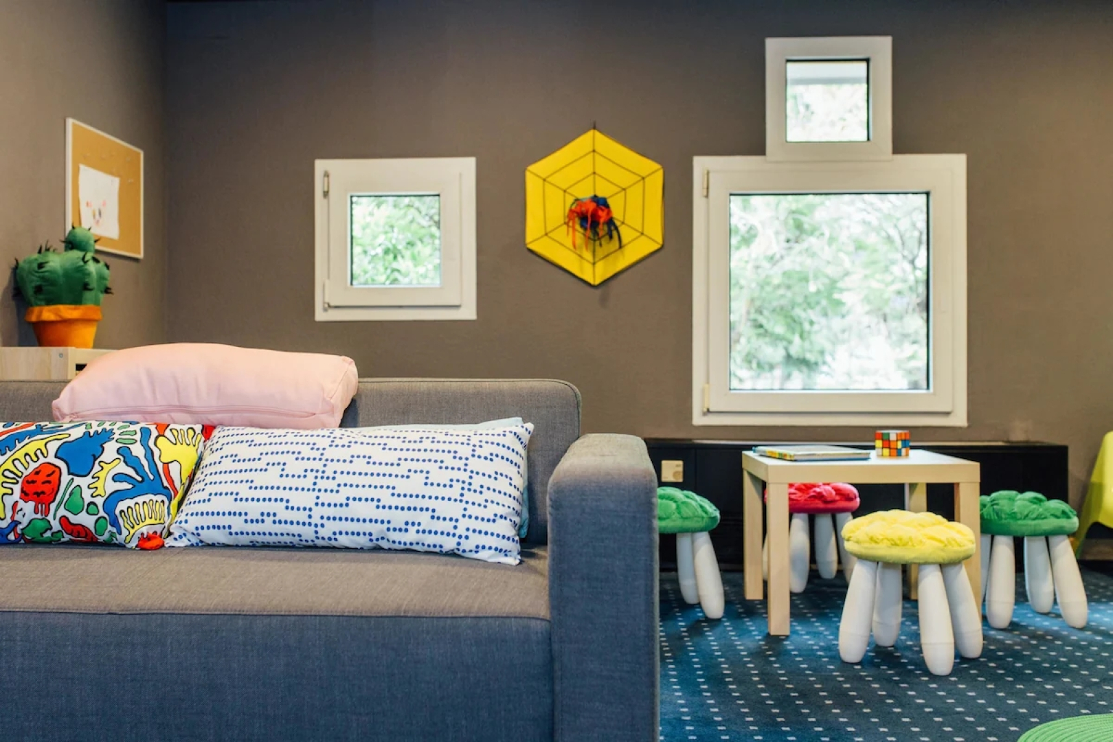 Отель Malcom and Barret