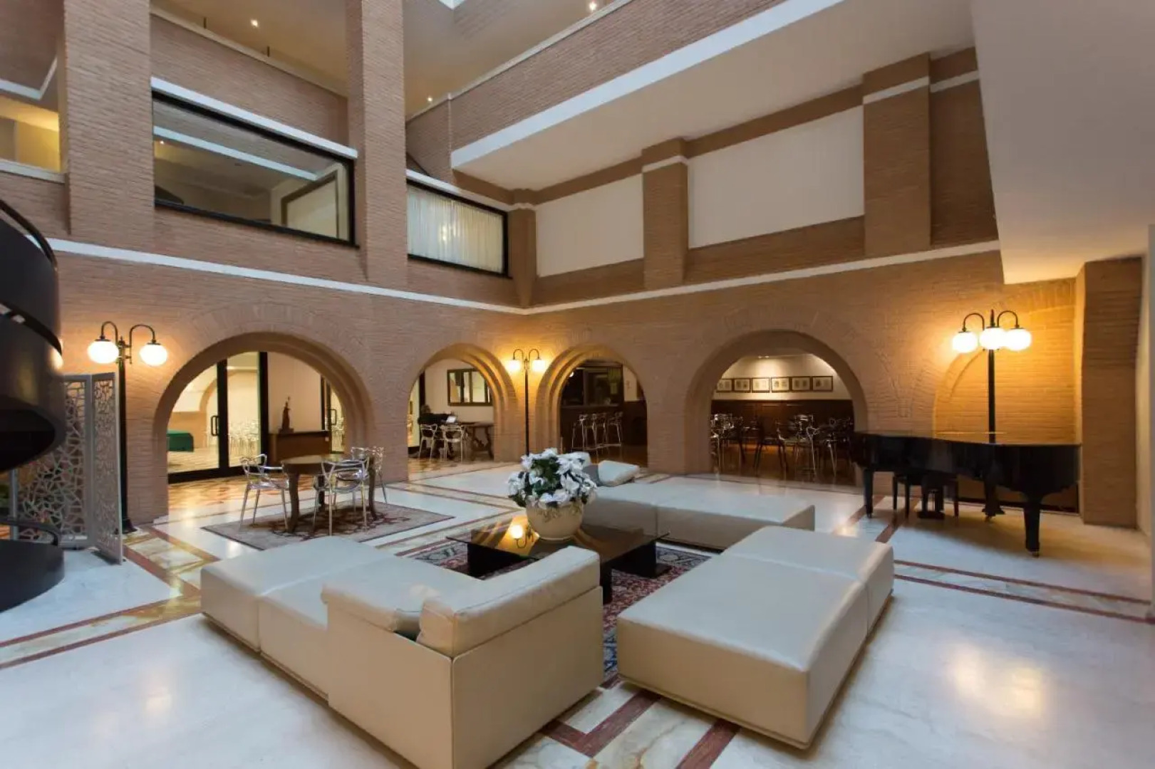 Hotel Hostellerie Du Cheval Blanc