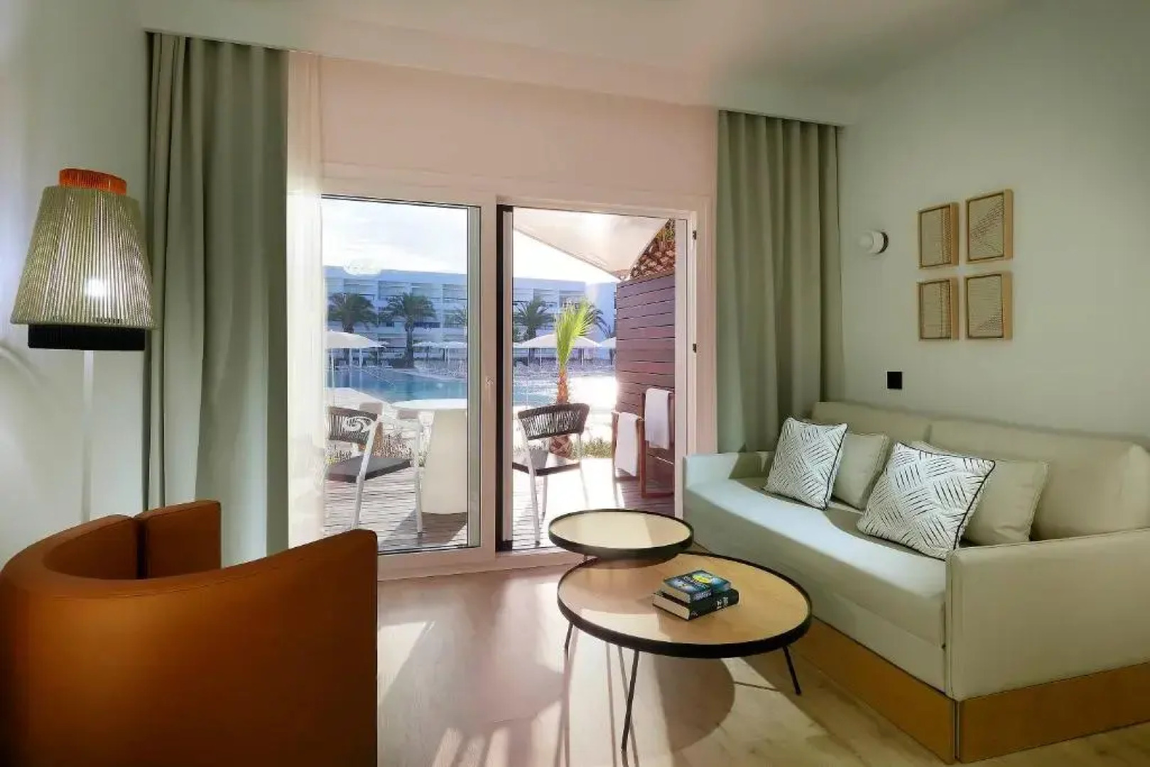 Отель Grand Palladium Palace Ibiza Resort & Spa
