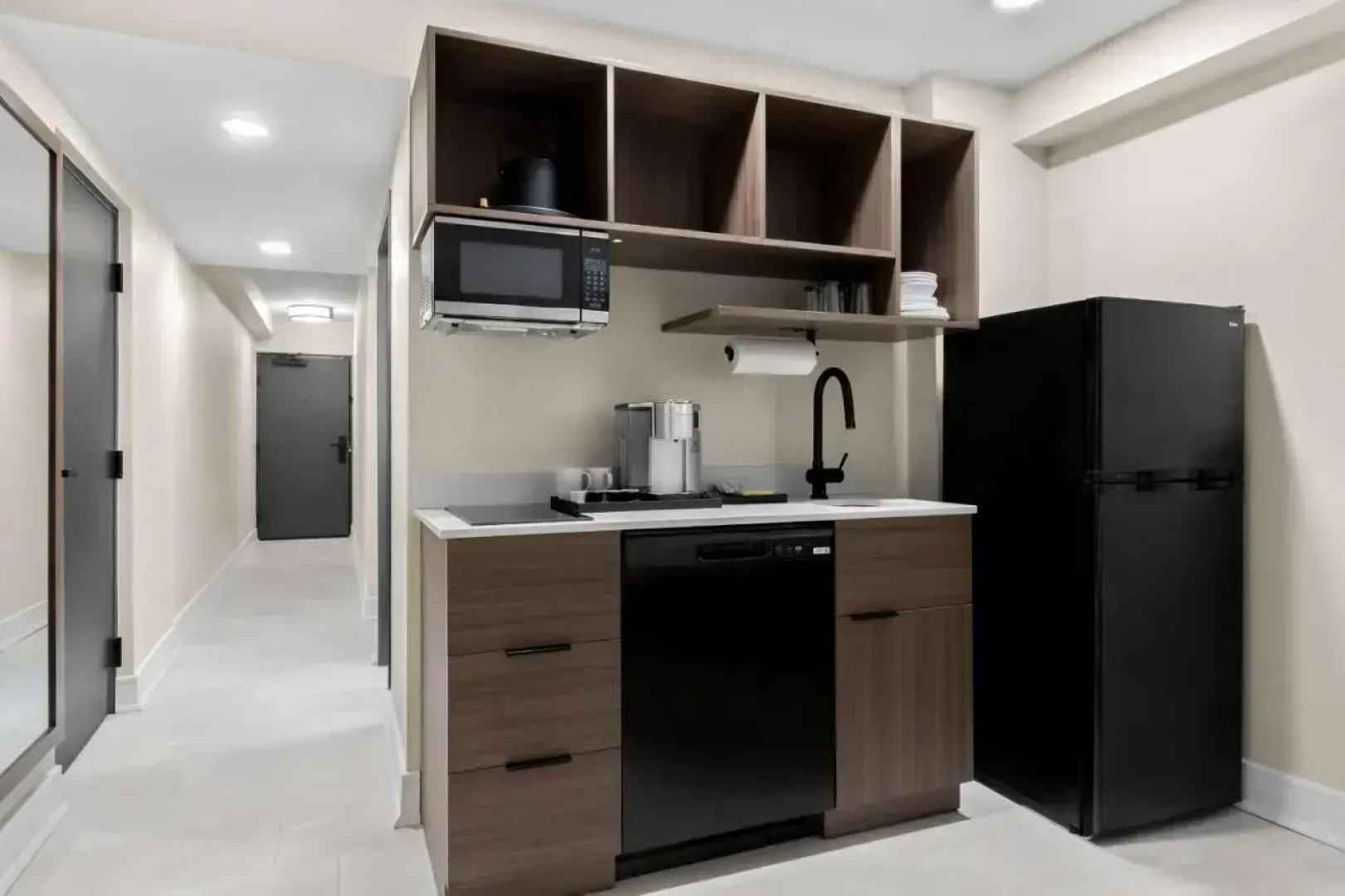 Latitude Suites Tinton Falls Eatontown/BW Premier Collection 