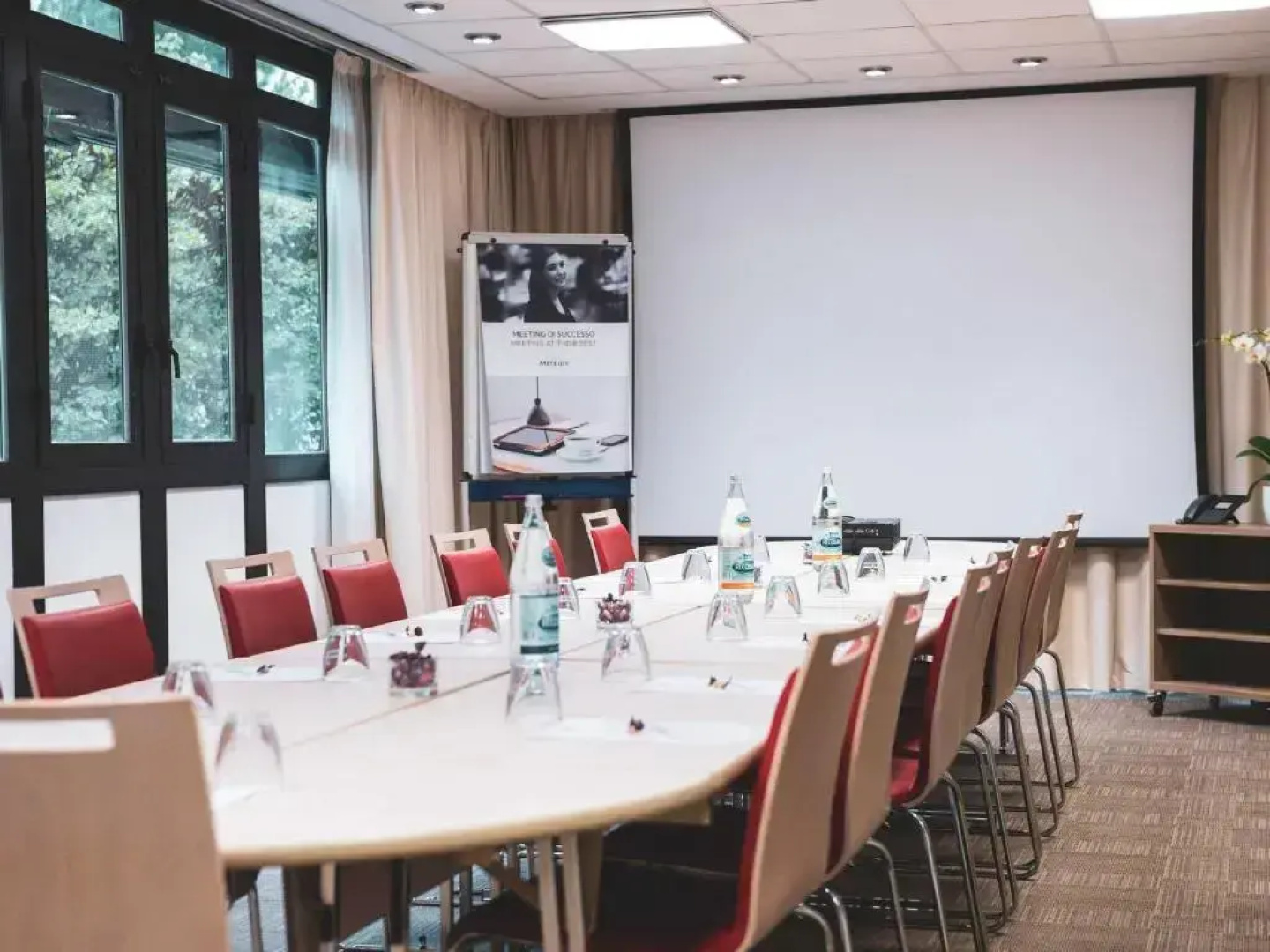 Отель Mercure Bologna Centro