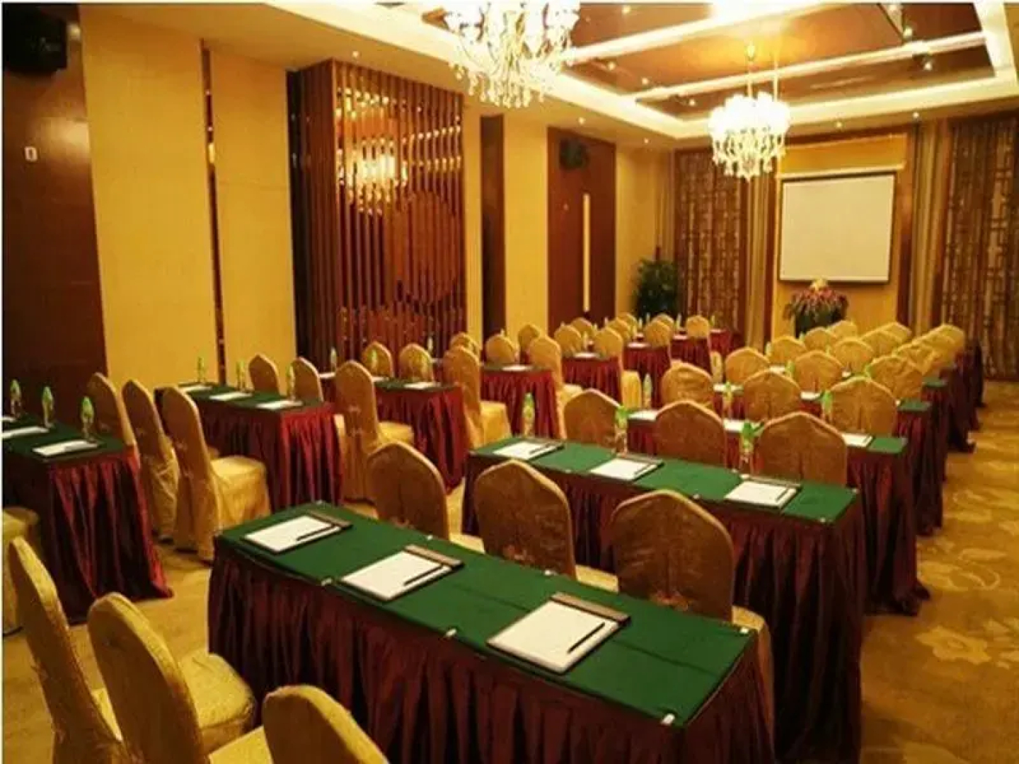 Zhaona International Hotel