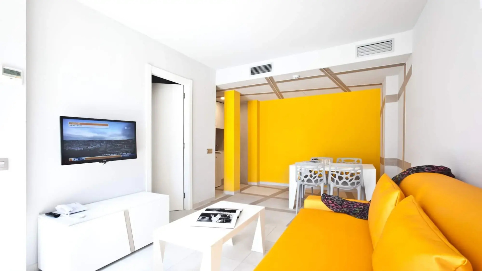 Апартаменты Ryans Ibiza - Adults Only